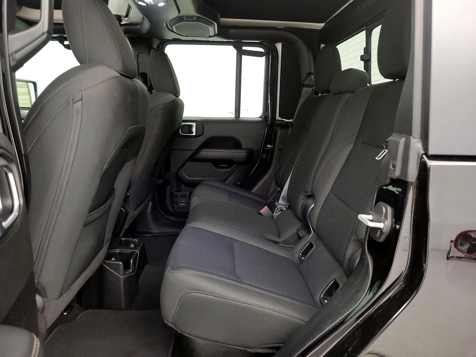 Thumbnail: 2020 Jeep Gladiator - 20