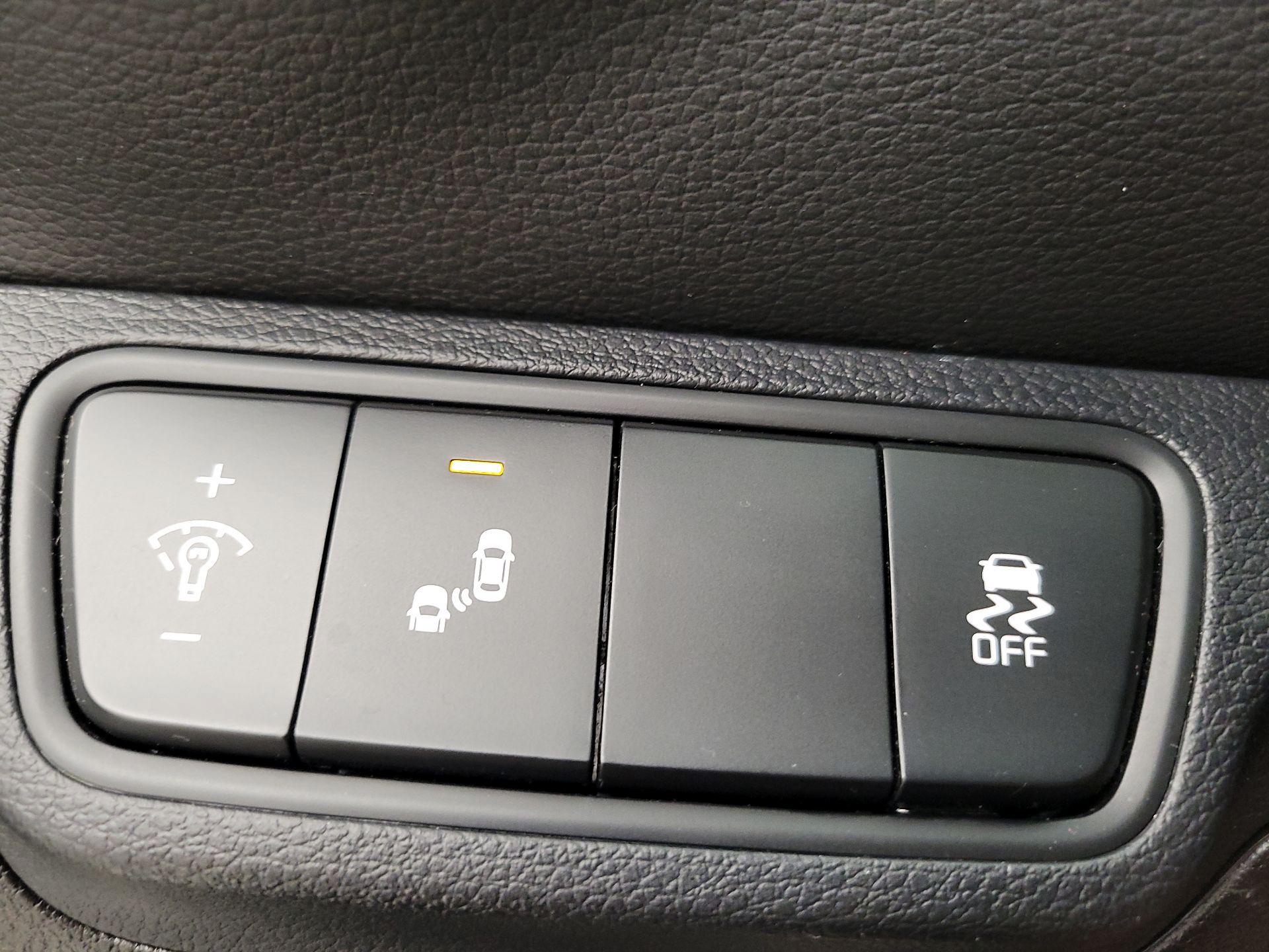 Thumbnail: 2023 Kia Forte - 13