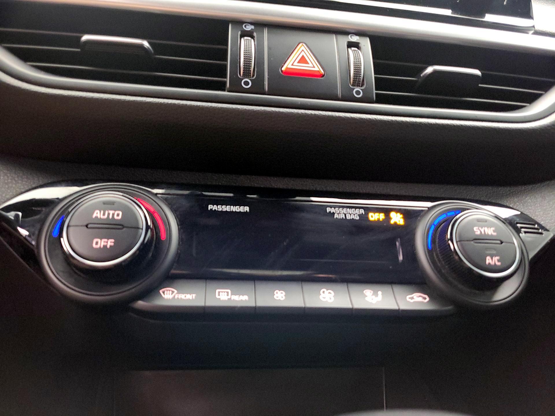 Thumbnail: 2023 Kia Forte - 17