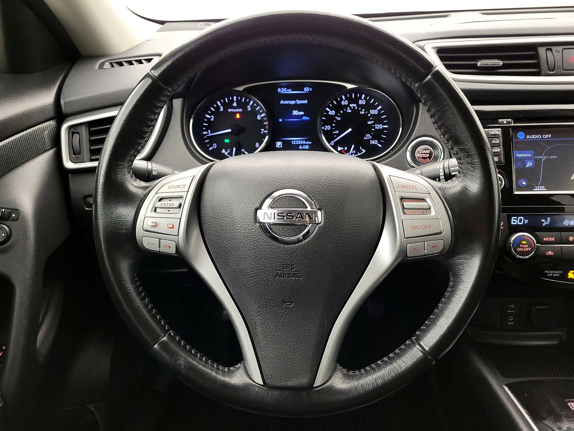 Thumbnail: 2016 Nissan Rogue - 10