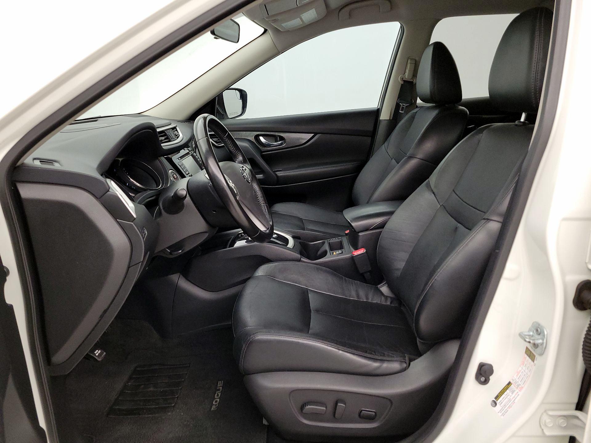 Thumbnail: 2016 Nissan Rogue - 11