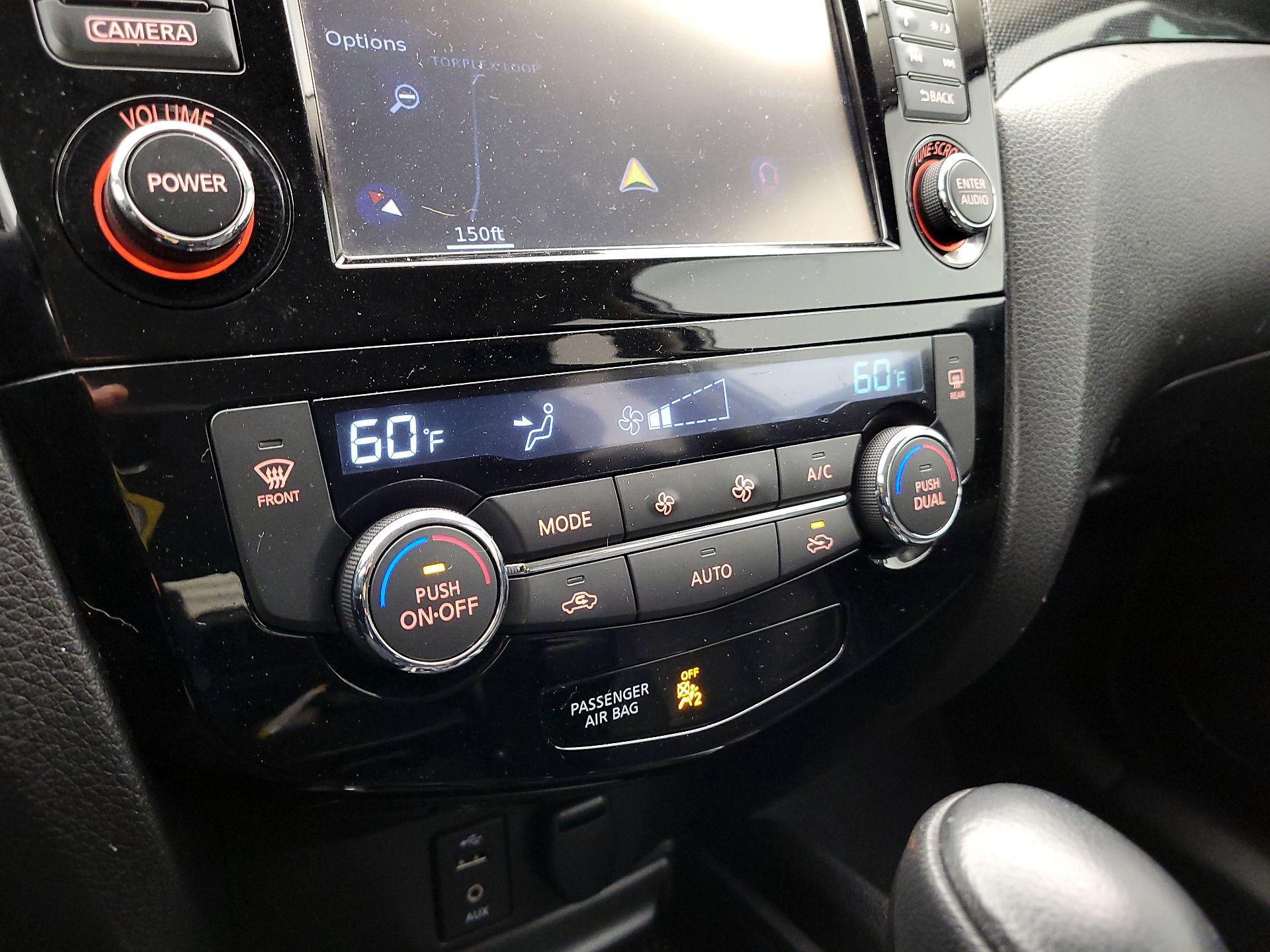 Thumbnail: 2016 Nissan Rogue - 17
