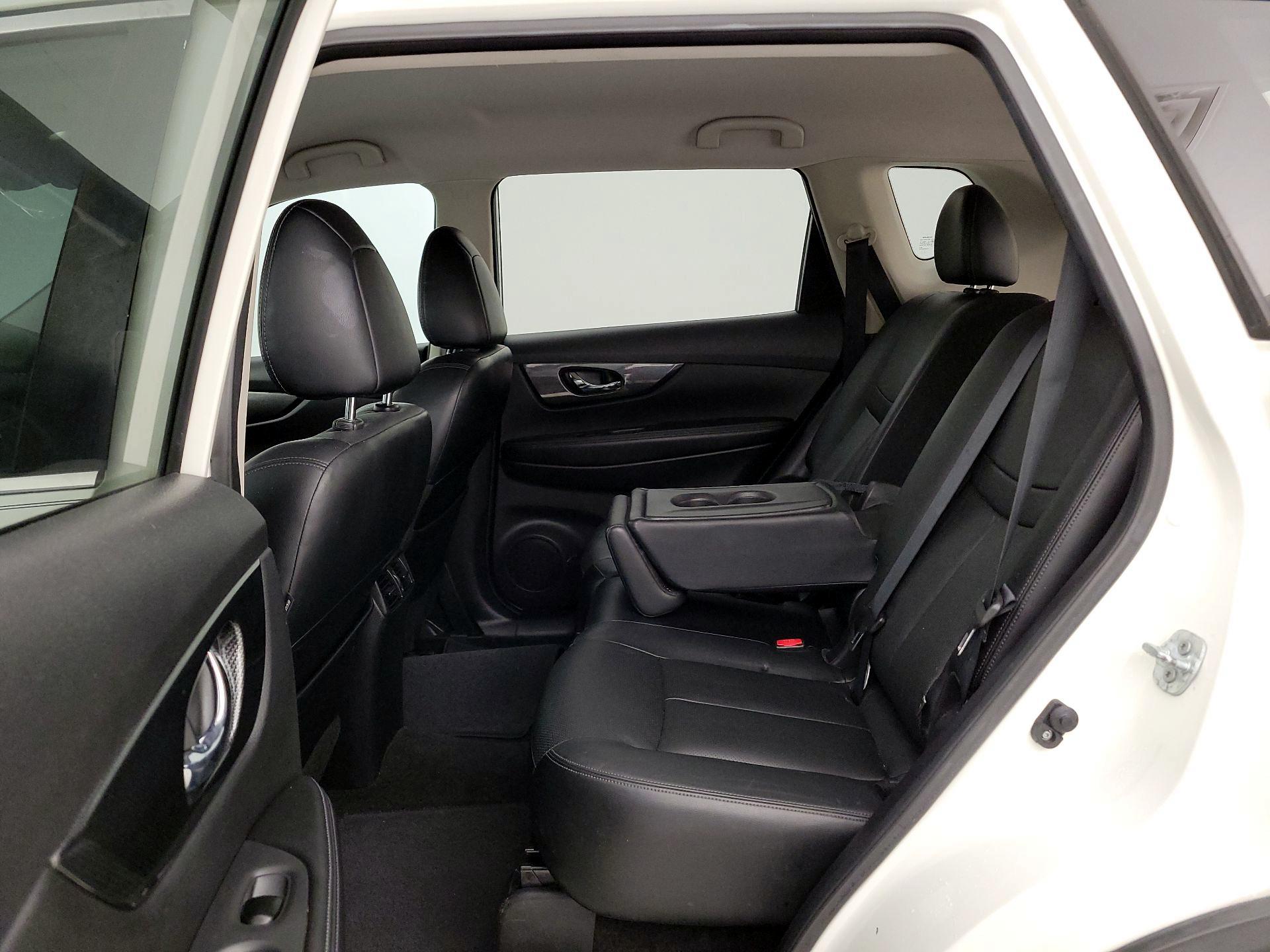Thumbnail: 2016 Nissan Rogue - 20