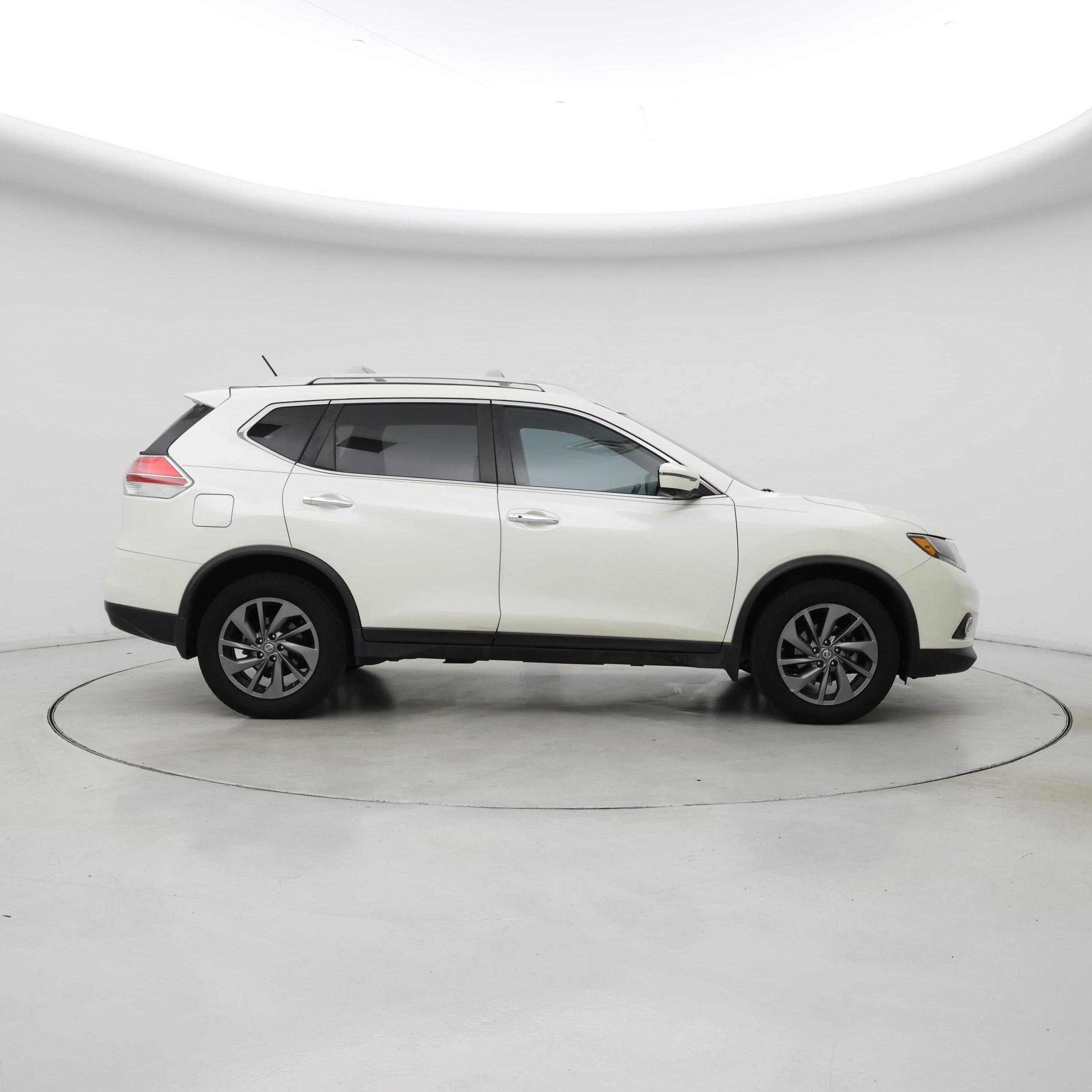 Thumbnail: 2016 Nissan Rogue - 7