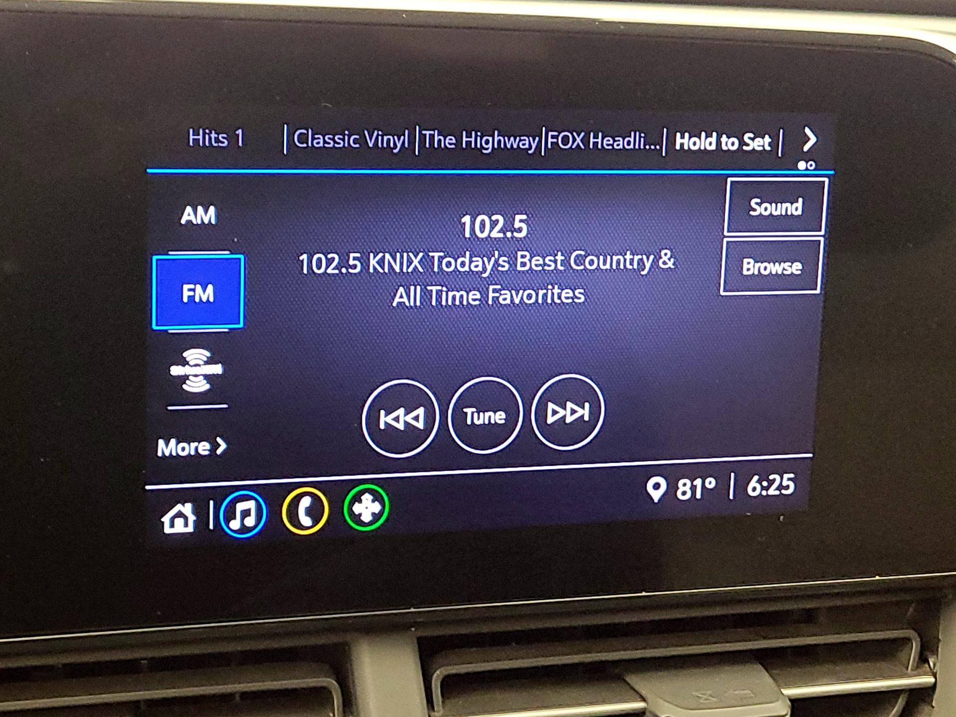 Thumbnail: 2024 Chevrolet Trax - 15