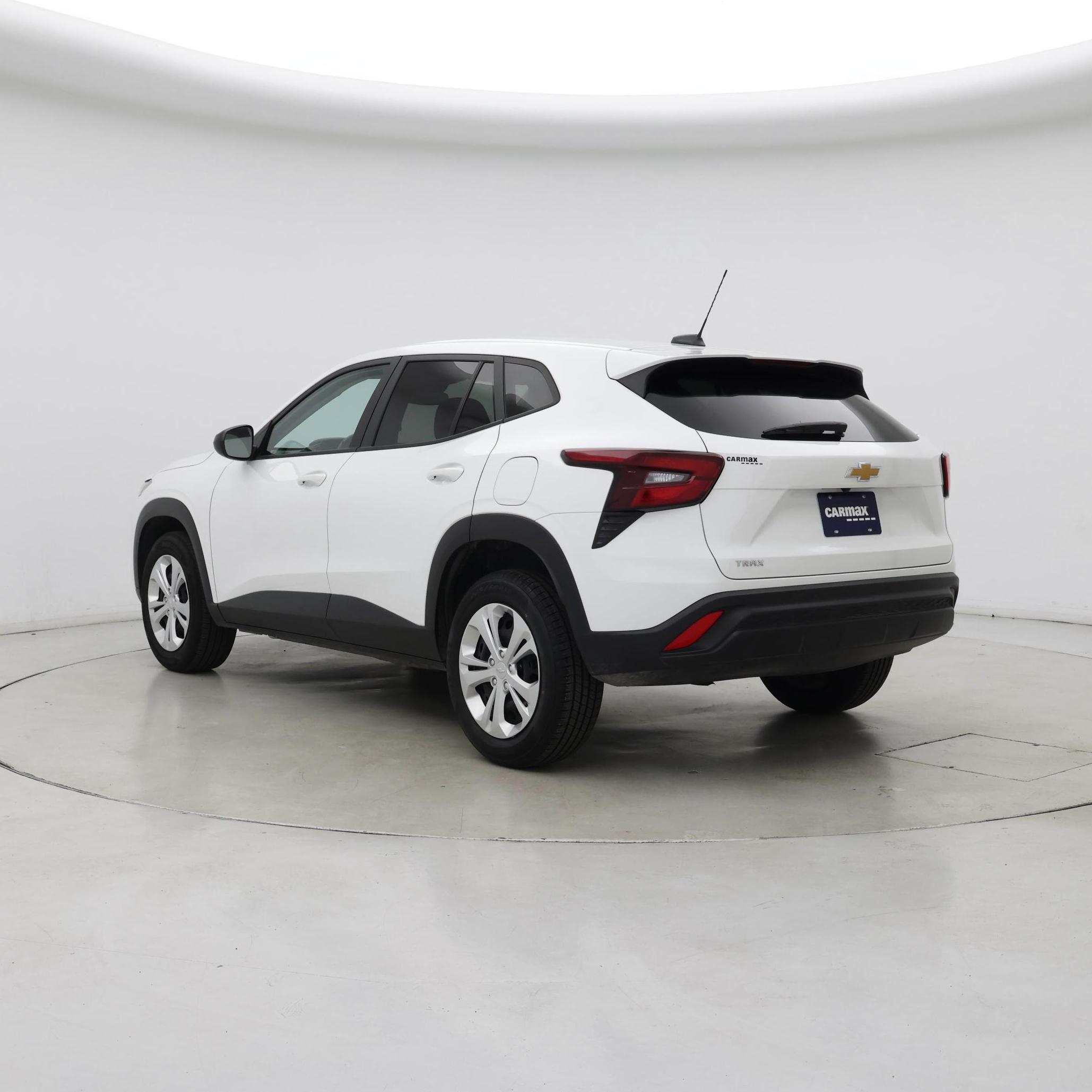 Thumbnail: 2024 Chevrolet Trax - 2