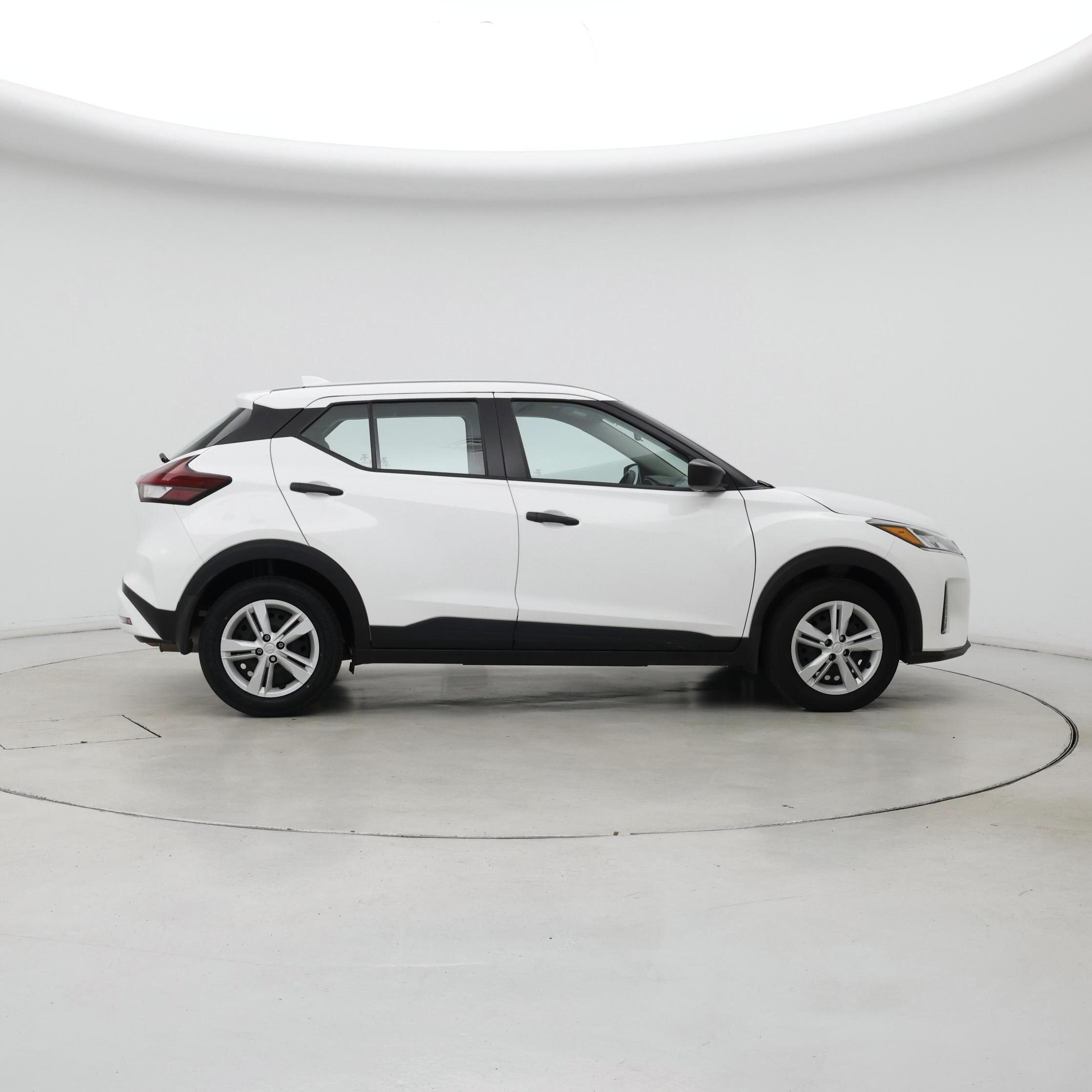 Thumbnail: 2024 Nissan Kicks - 7