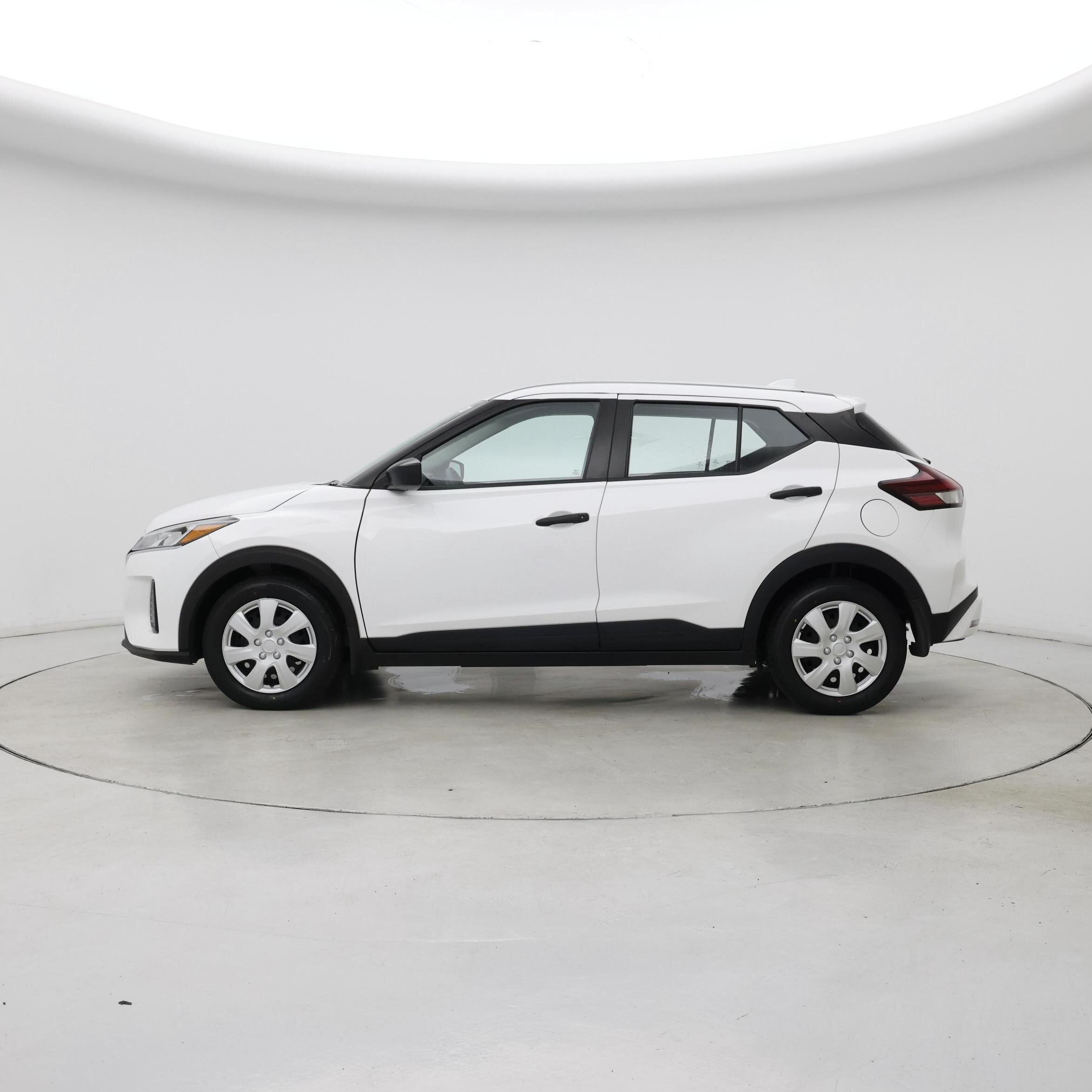 Thumbnail: 2024 Nissan Kicks - 3