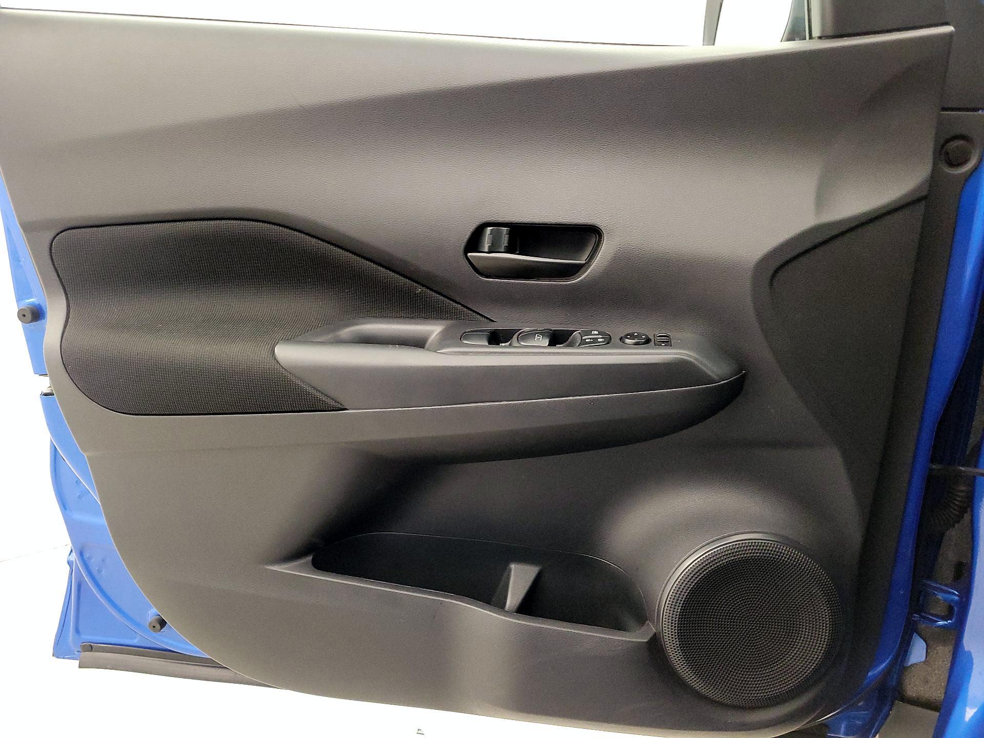 Thumbnail: 2024 Nissan Kicks - 12