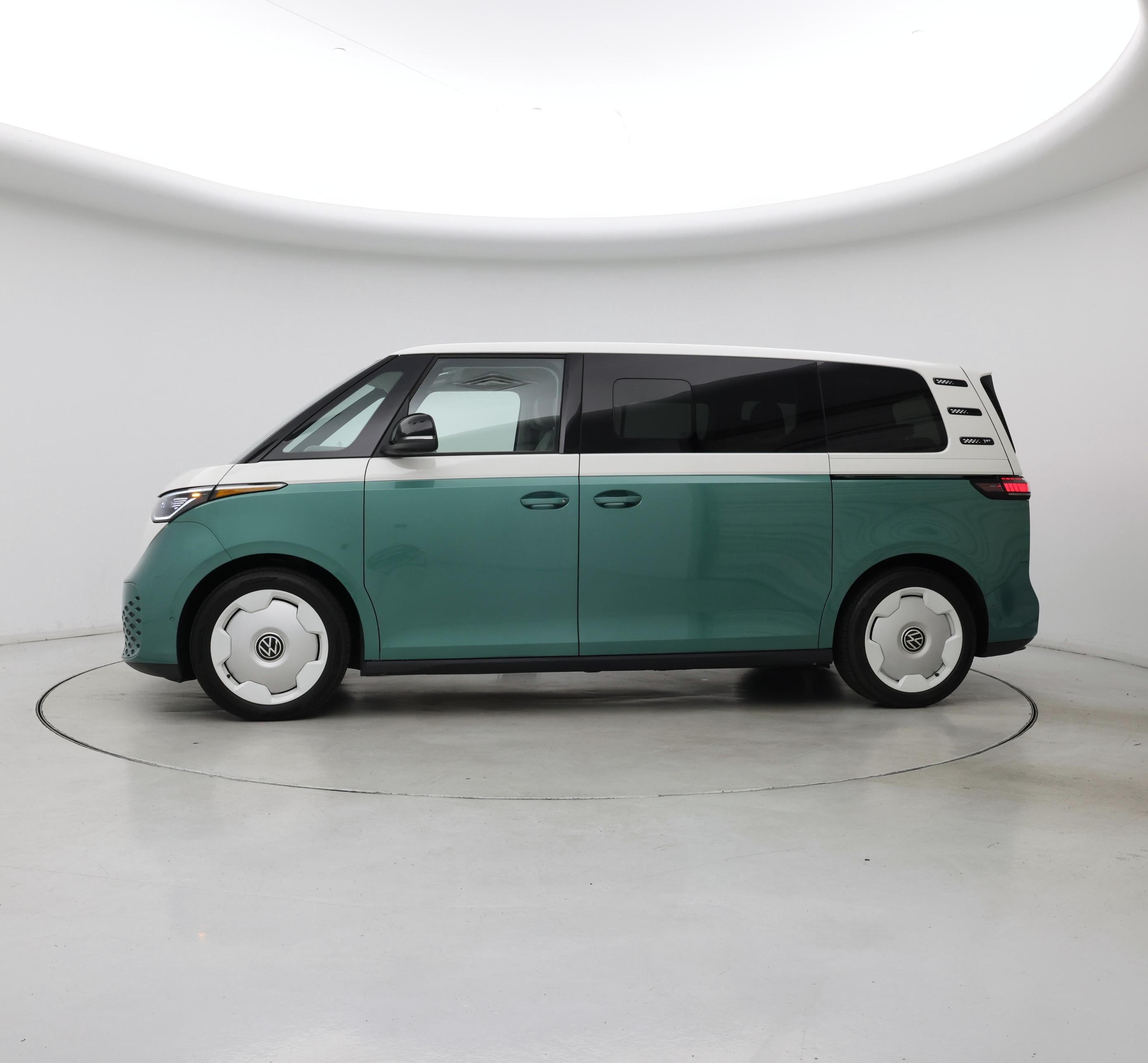 Thumbnail: 2025 Volkswagen ID.Buzz - 3