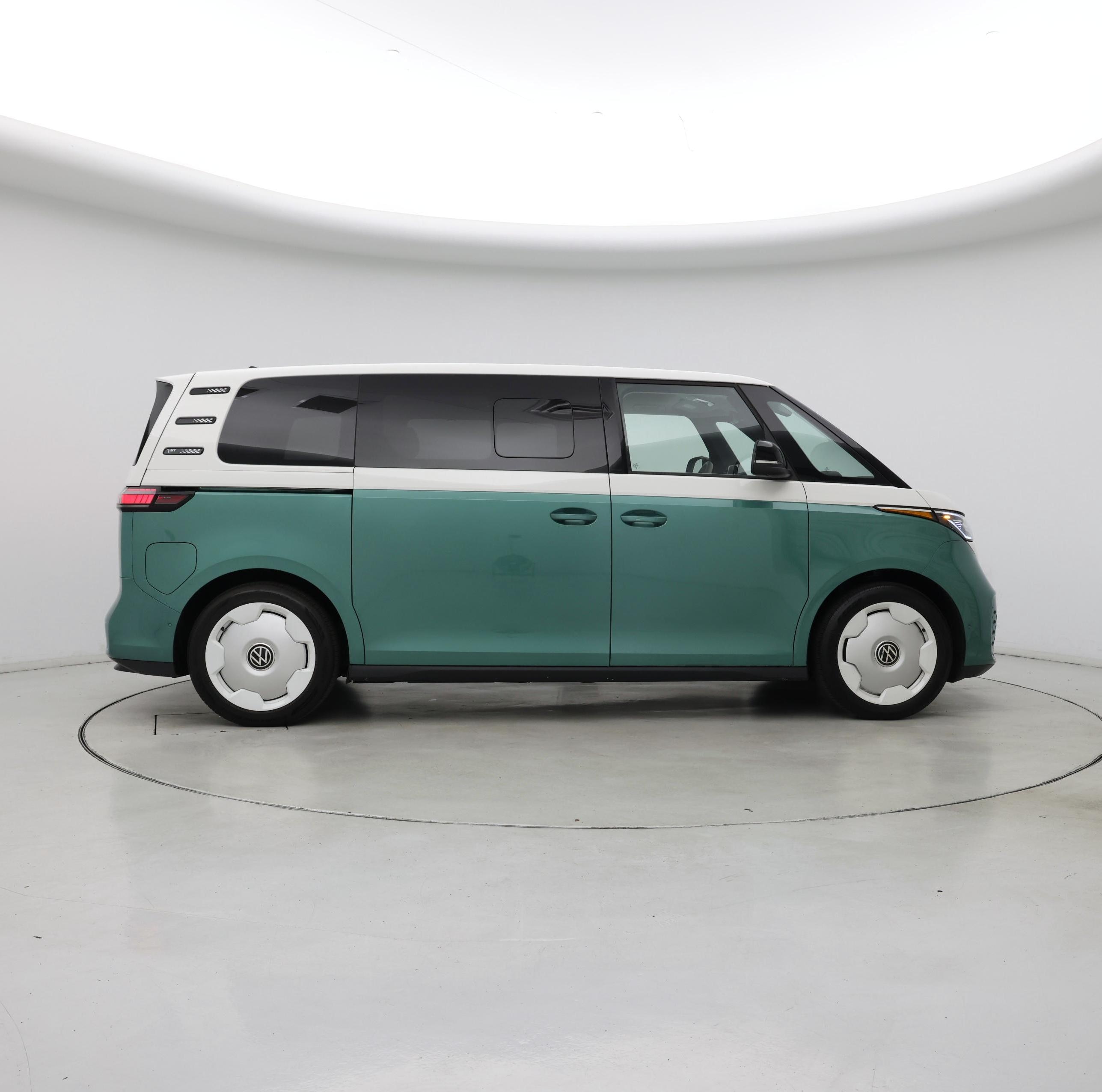 Thumbnail: 2025 Volkswagen ID.Buzz - 7