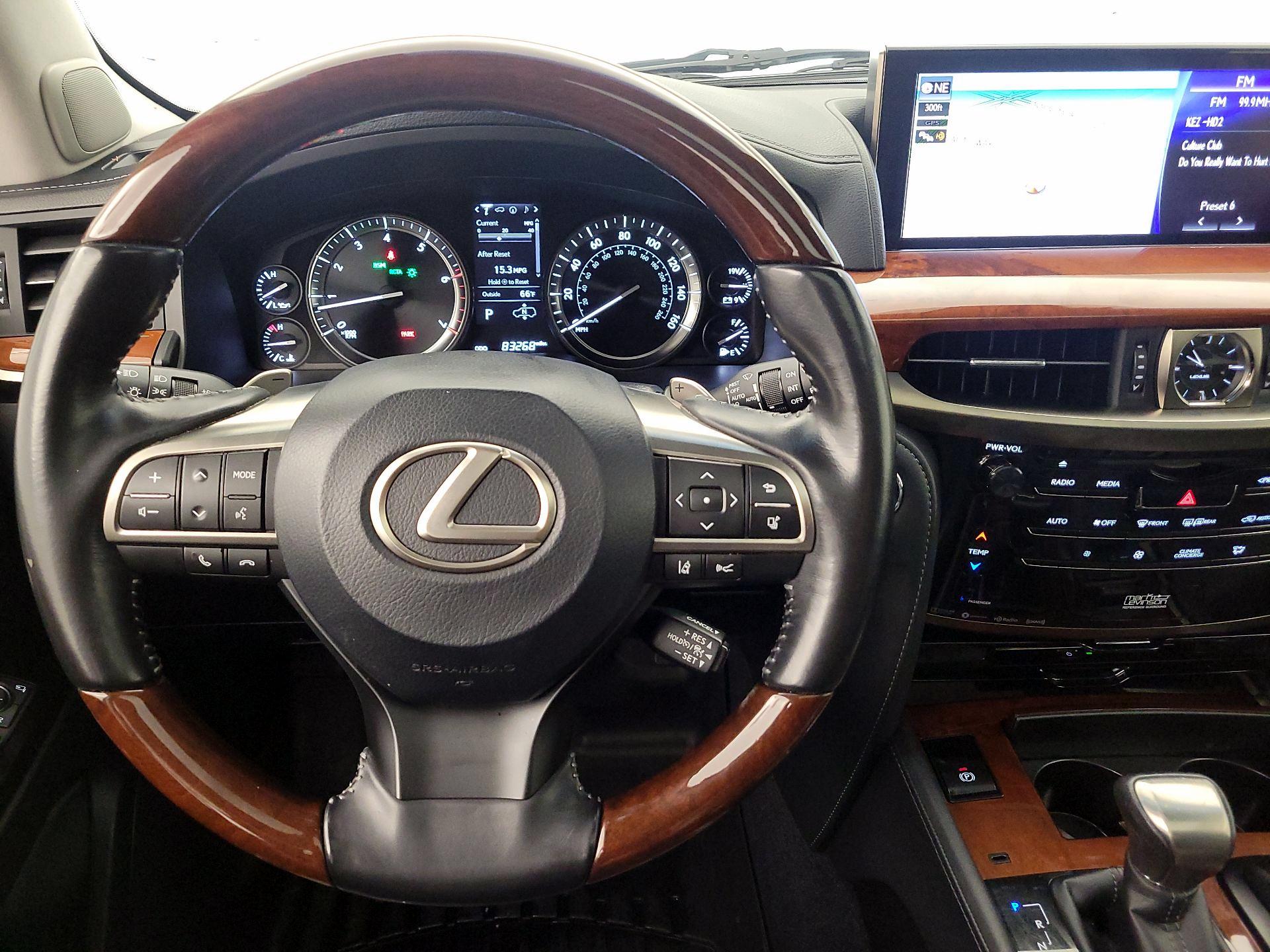 Thumbnail: 2016 Lexus LX - 10