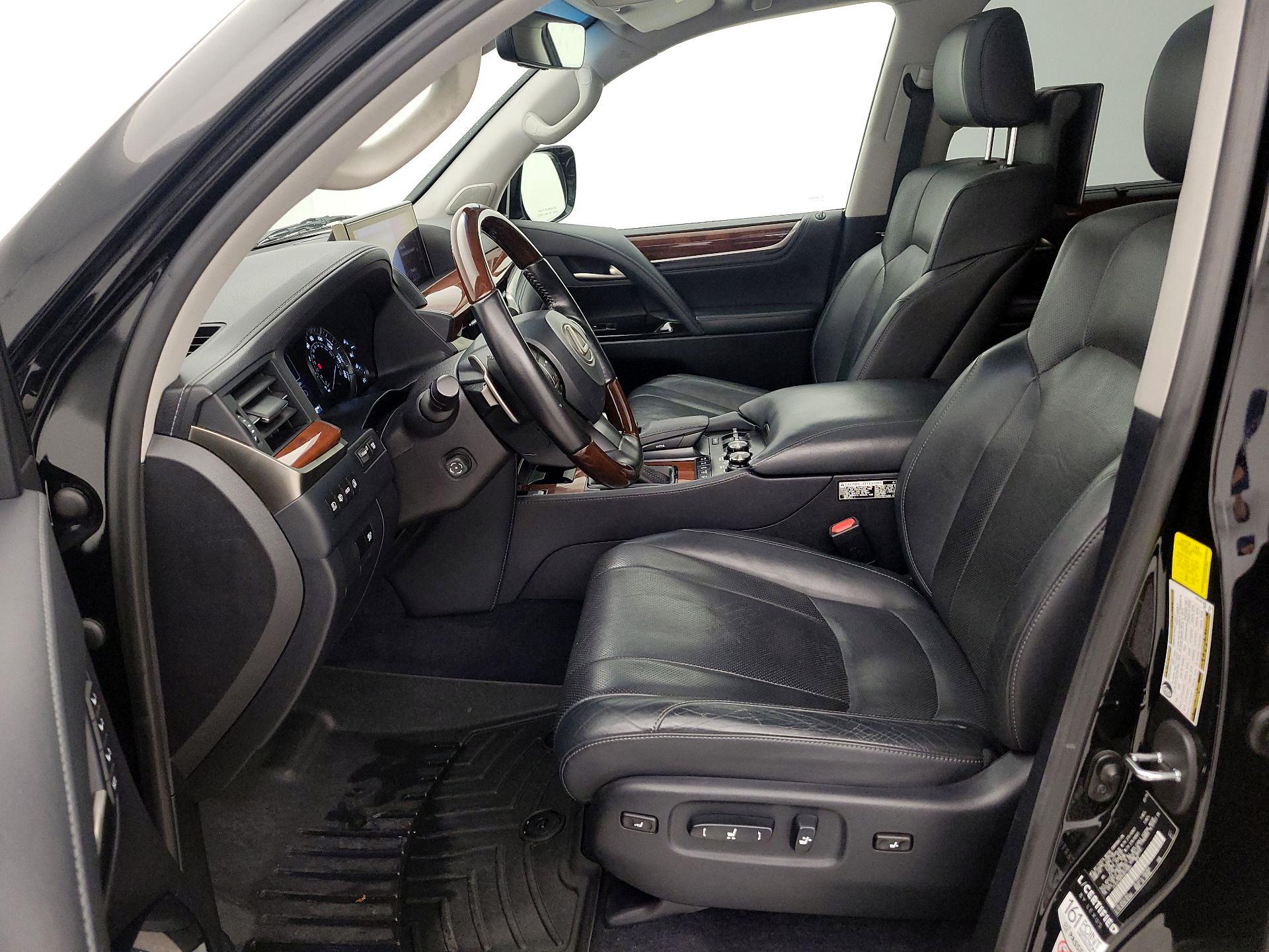 Thumbnail: 2016 Lexus LX - 11
