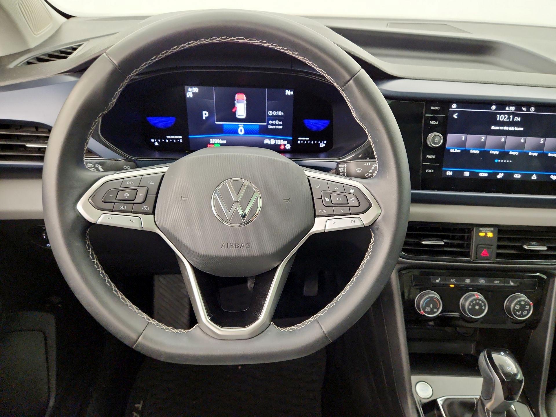 Thumbnail: 2023 Volkswagen Taos - 10