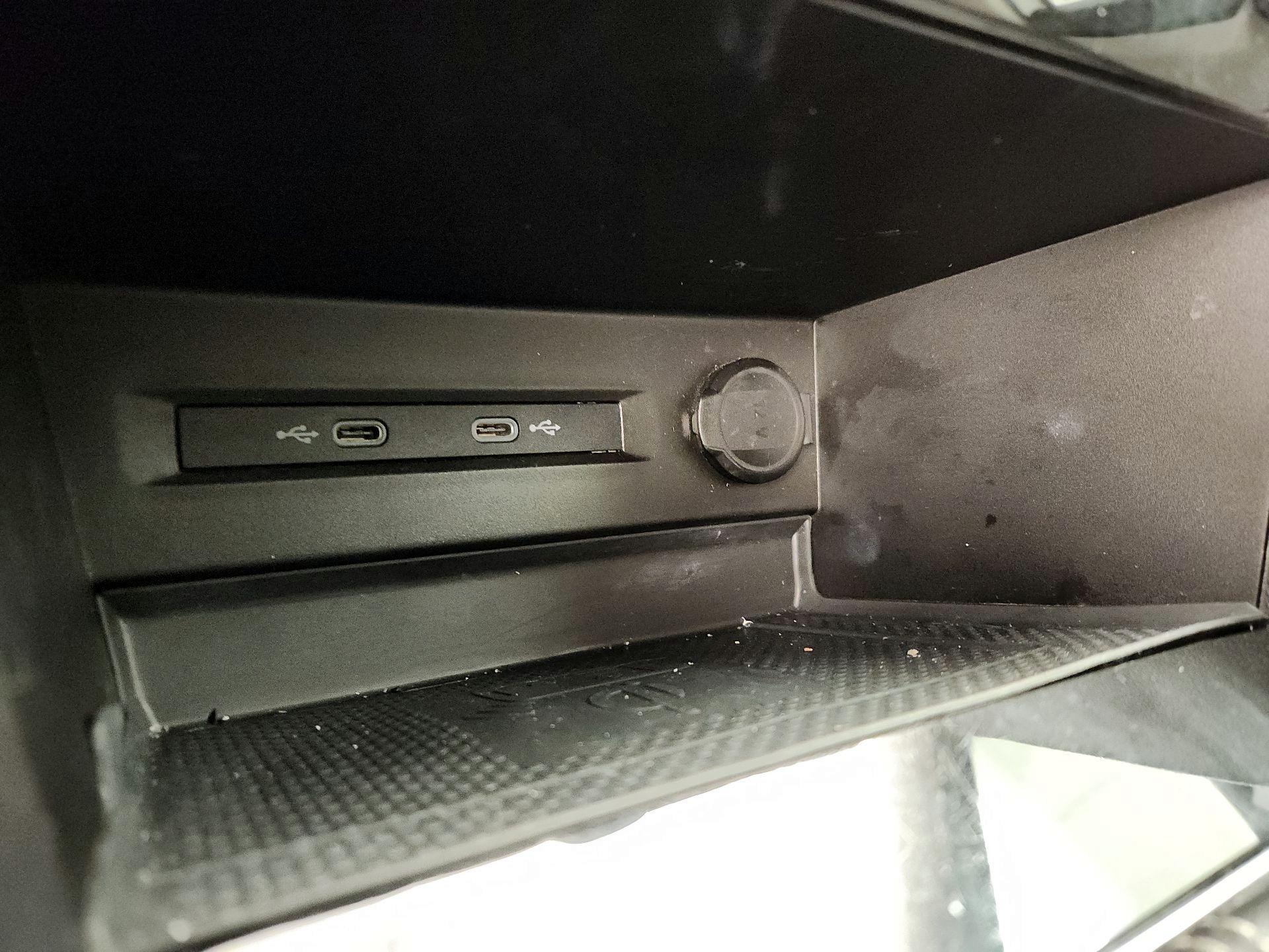 Thumbnail: 2023 Volkswagen Taos - 18