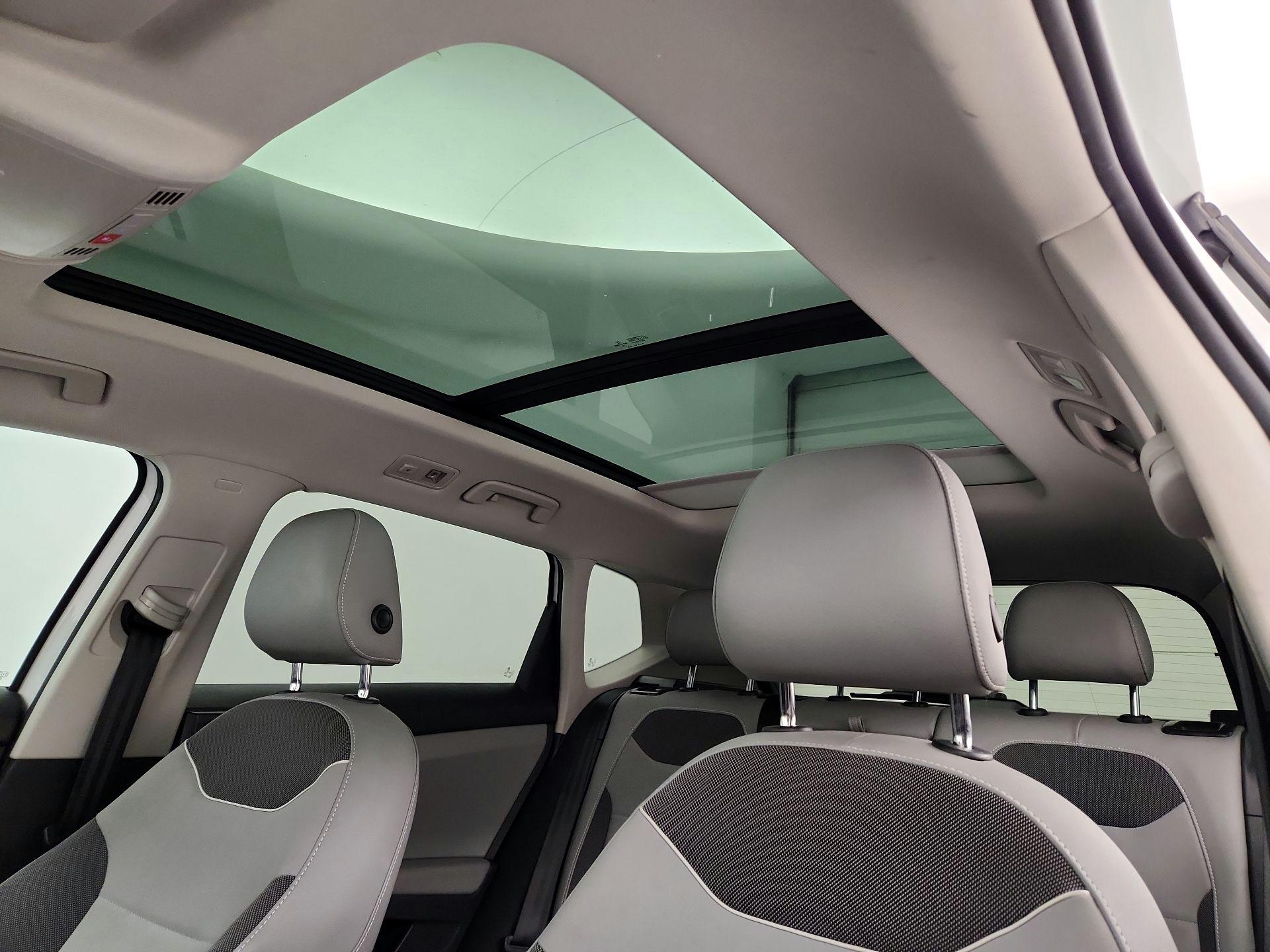 Thumbnail: 2023 Volkswagen Taos - 19