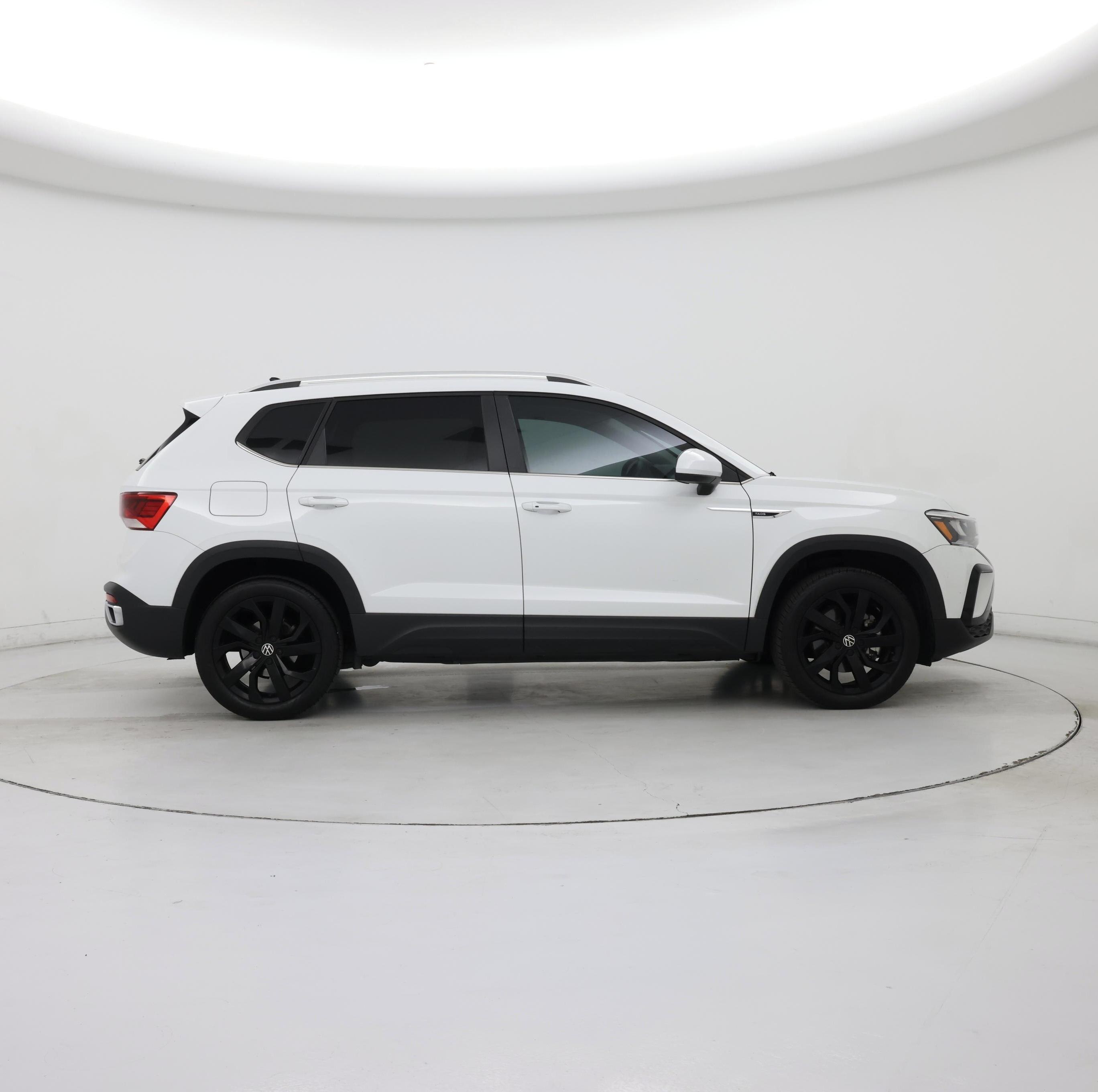 Thumbnail: 2023 Volkswagen Taos - 7