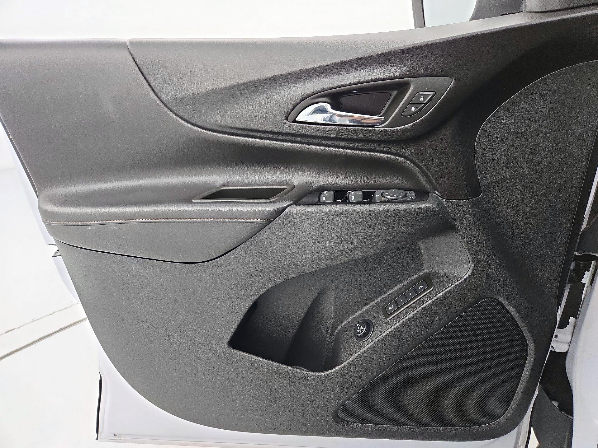 Thumbnail: 2023 Chevrolet Equinox - 12