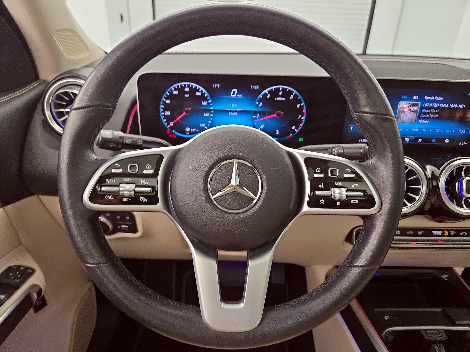 Thumbnail: 2021 Mercedes-Benz GLB - 10