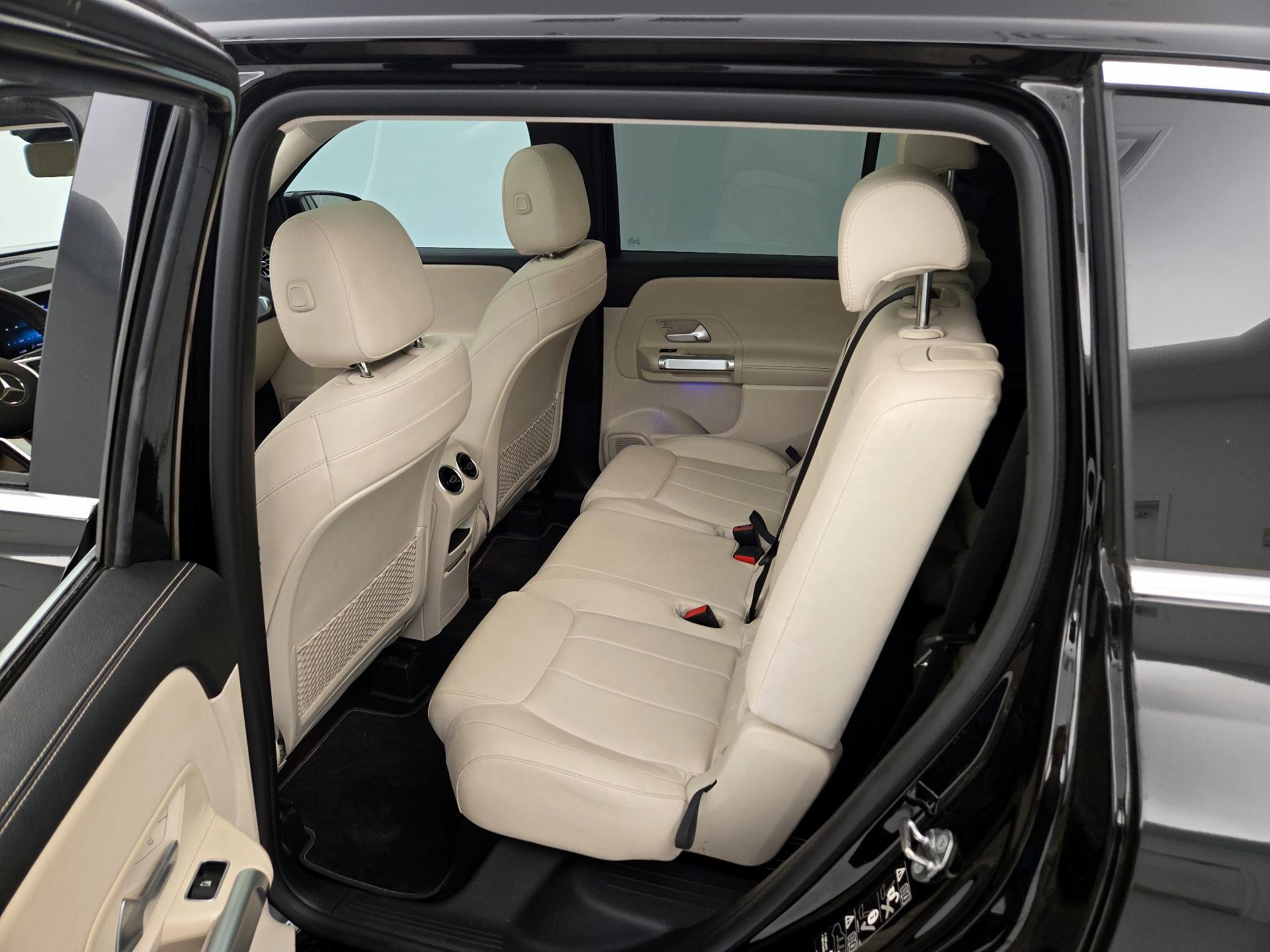 Thumbnail: 2021 Mercedes-Benz GLB - 20