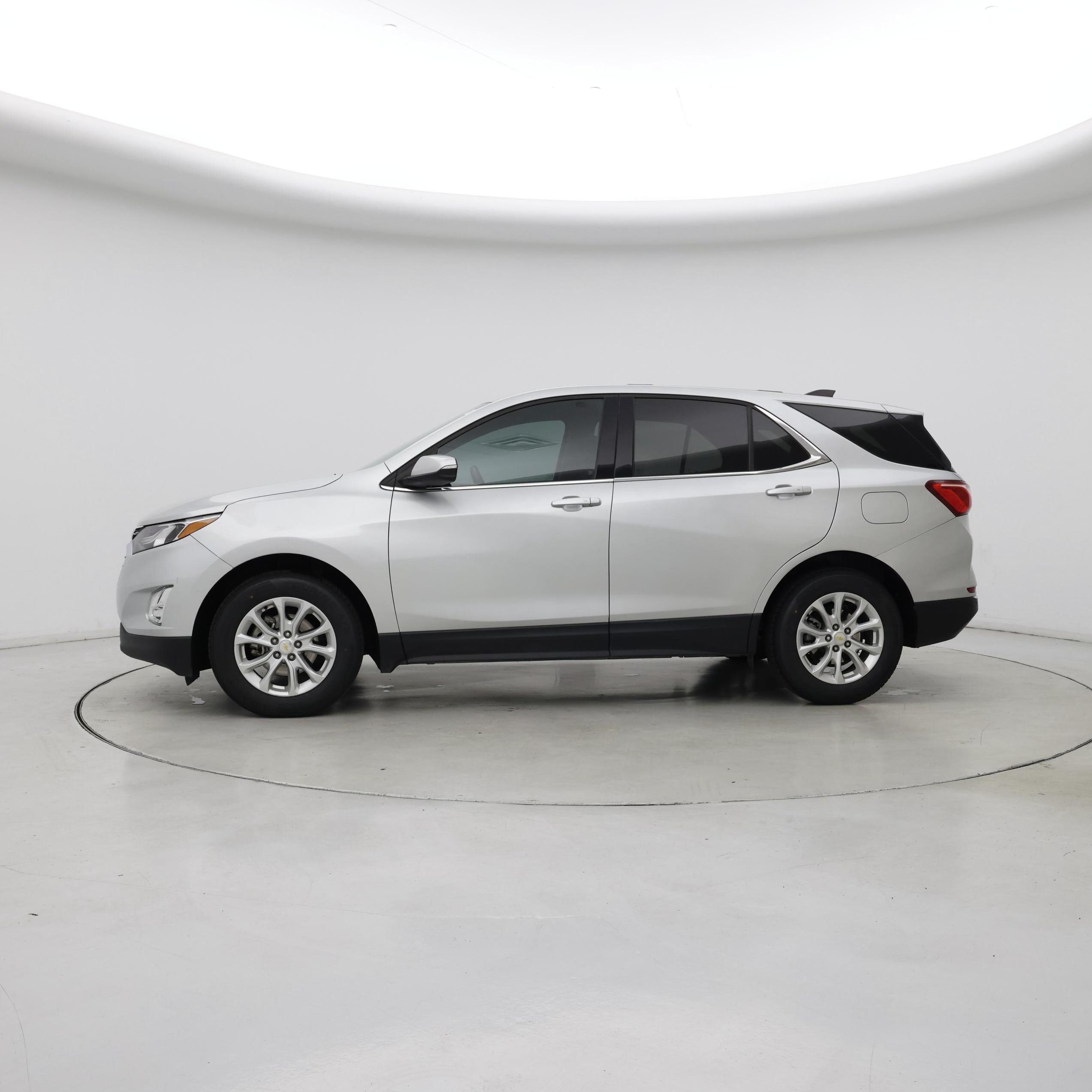 Thumbnail: 2018 Chevrolet Equinox - 3