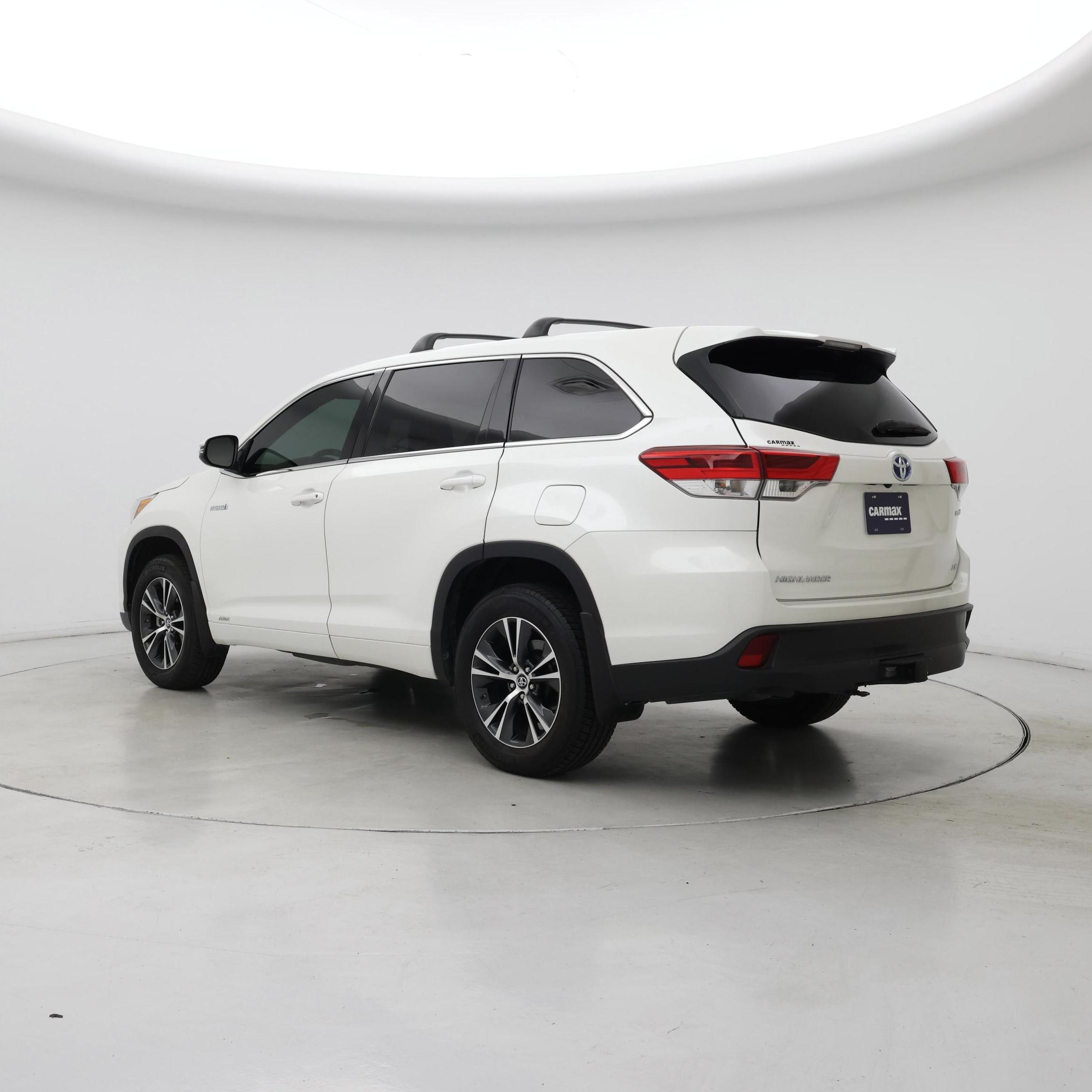Thumbnail: 2018 Toyota Highlander - 2