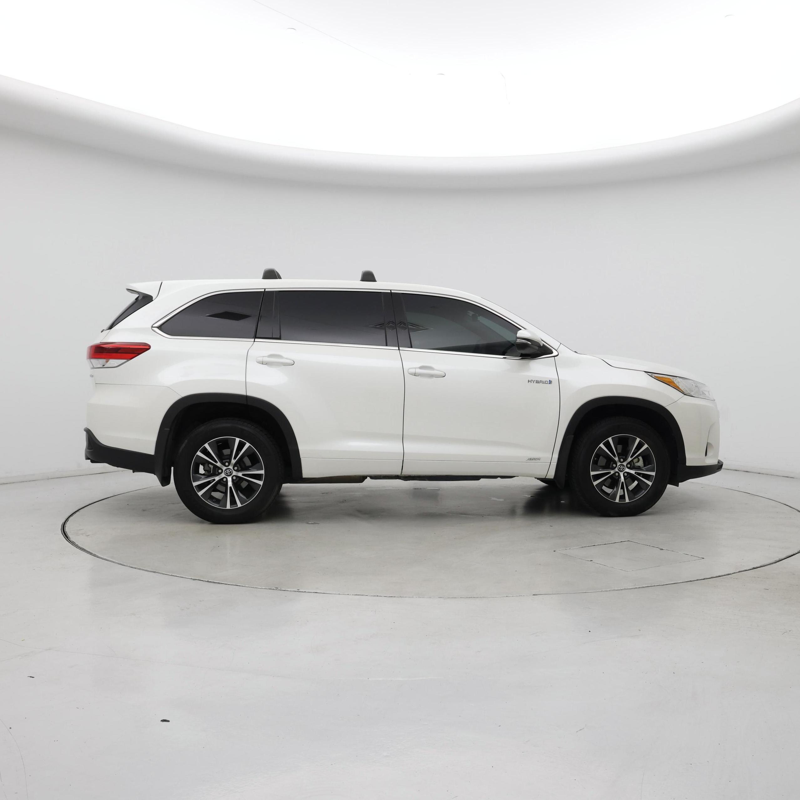 Thumbnail: 2018 Toyota Highlander - 7