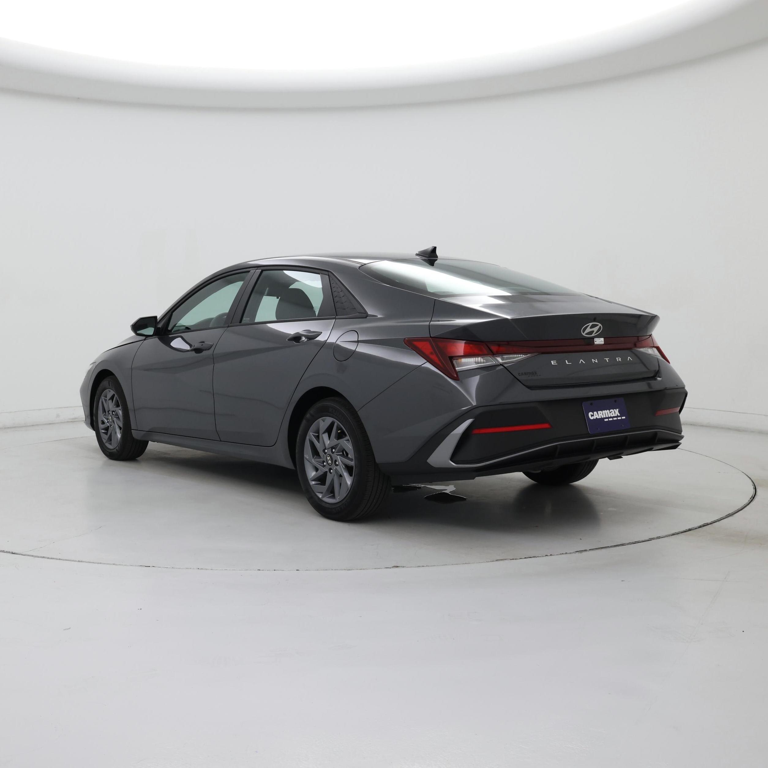 Thumbnail: 2024 Hyundai Elantra - 2
