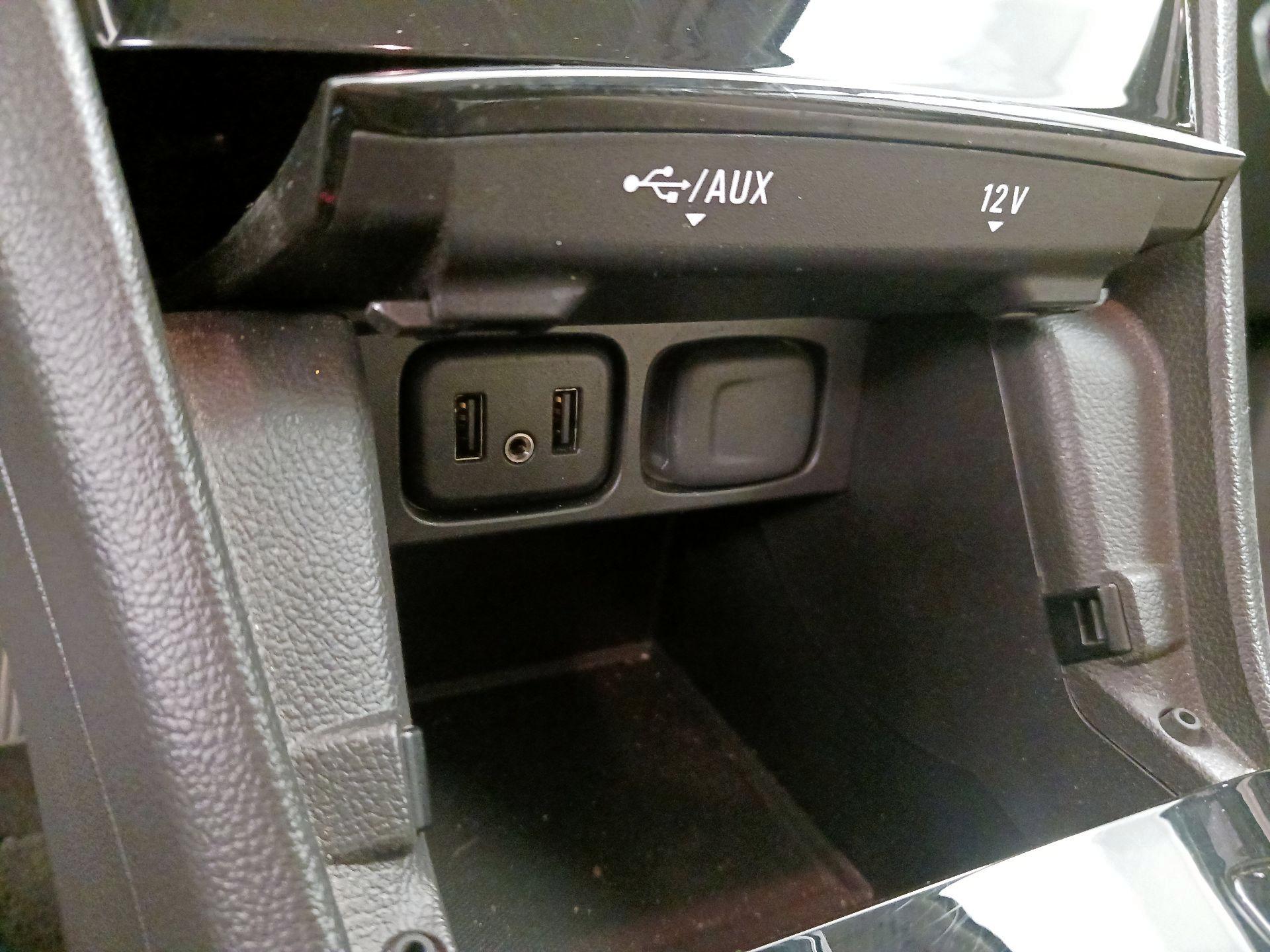 Thumbnail: 2017 Buick Encore - 19