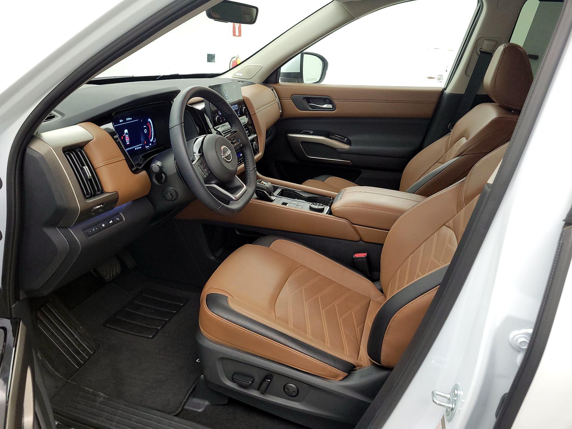 Thumbnail: 2025 Nissan Pathfinder - 11