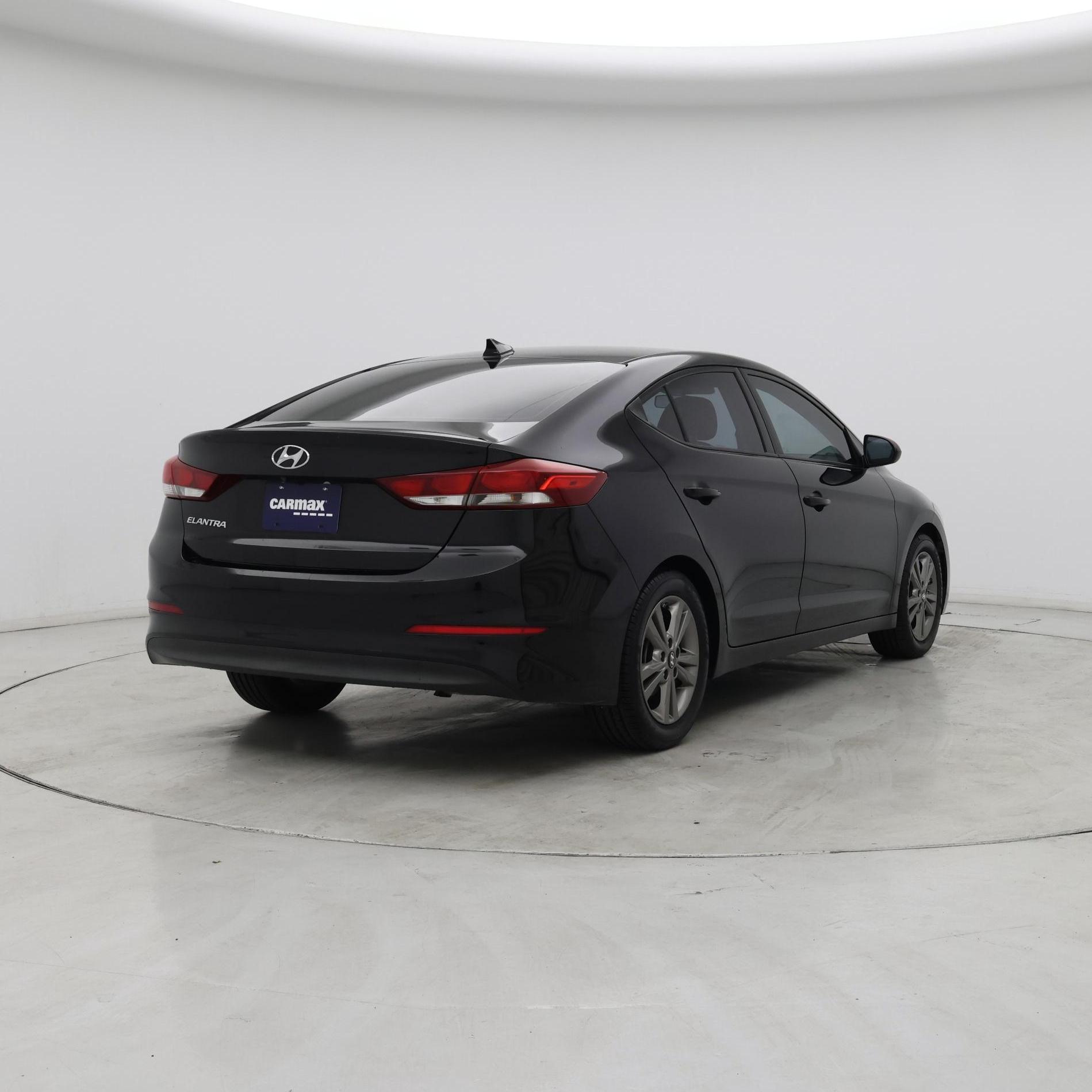 Thumbnail: 2018 Hyundai Elantra - 8