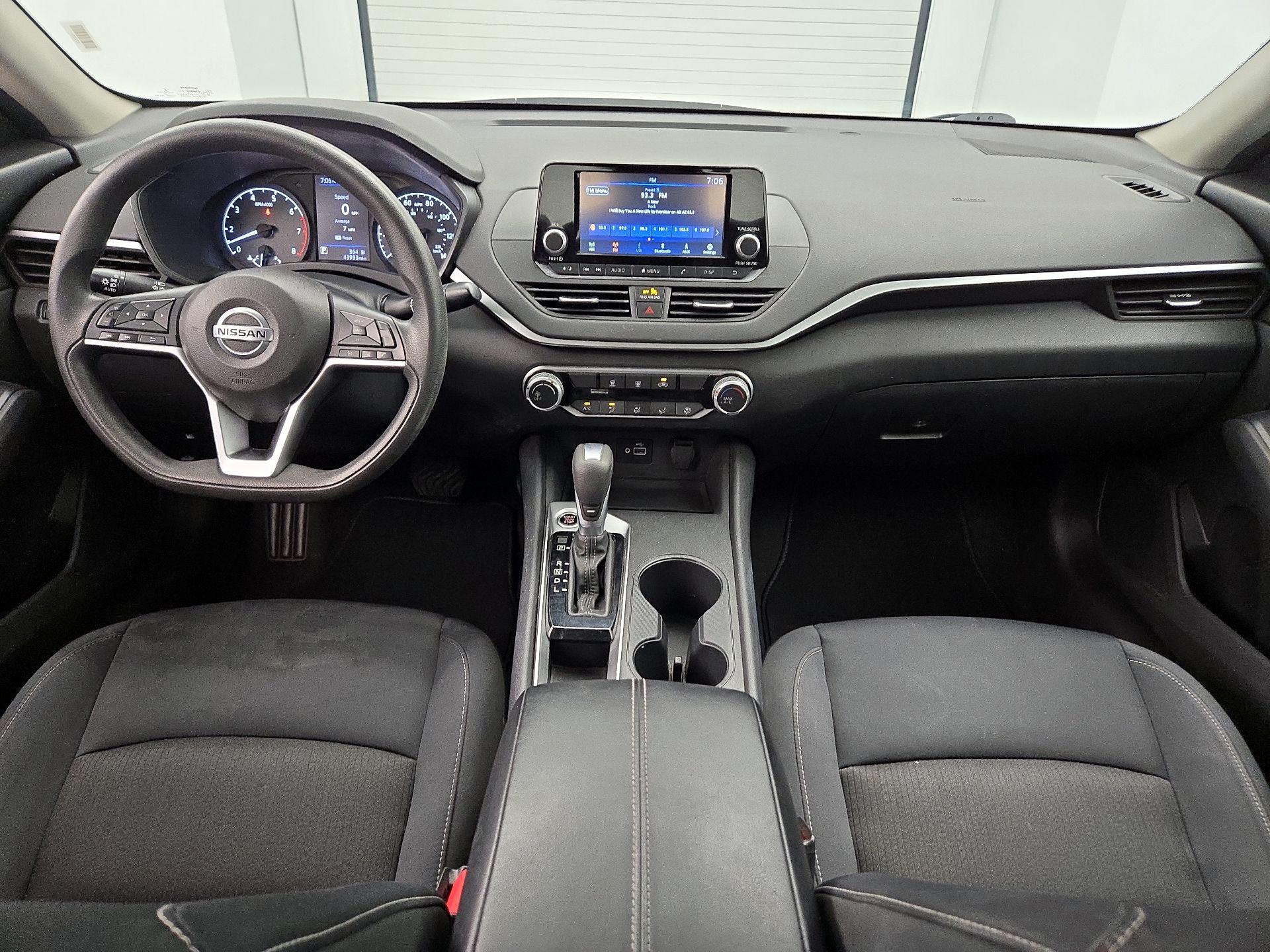 Thumbnail: 2021 Nissan Altima - 9