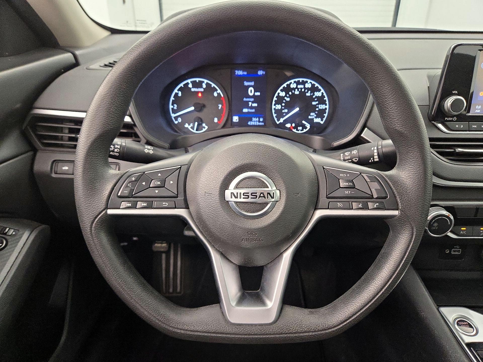 Thumbnail: 2021 Nissan Altima - 10