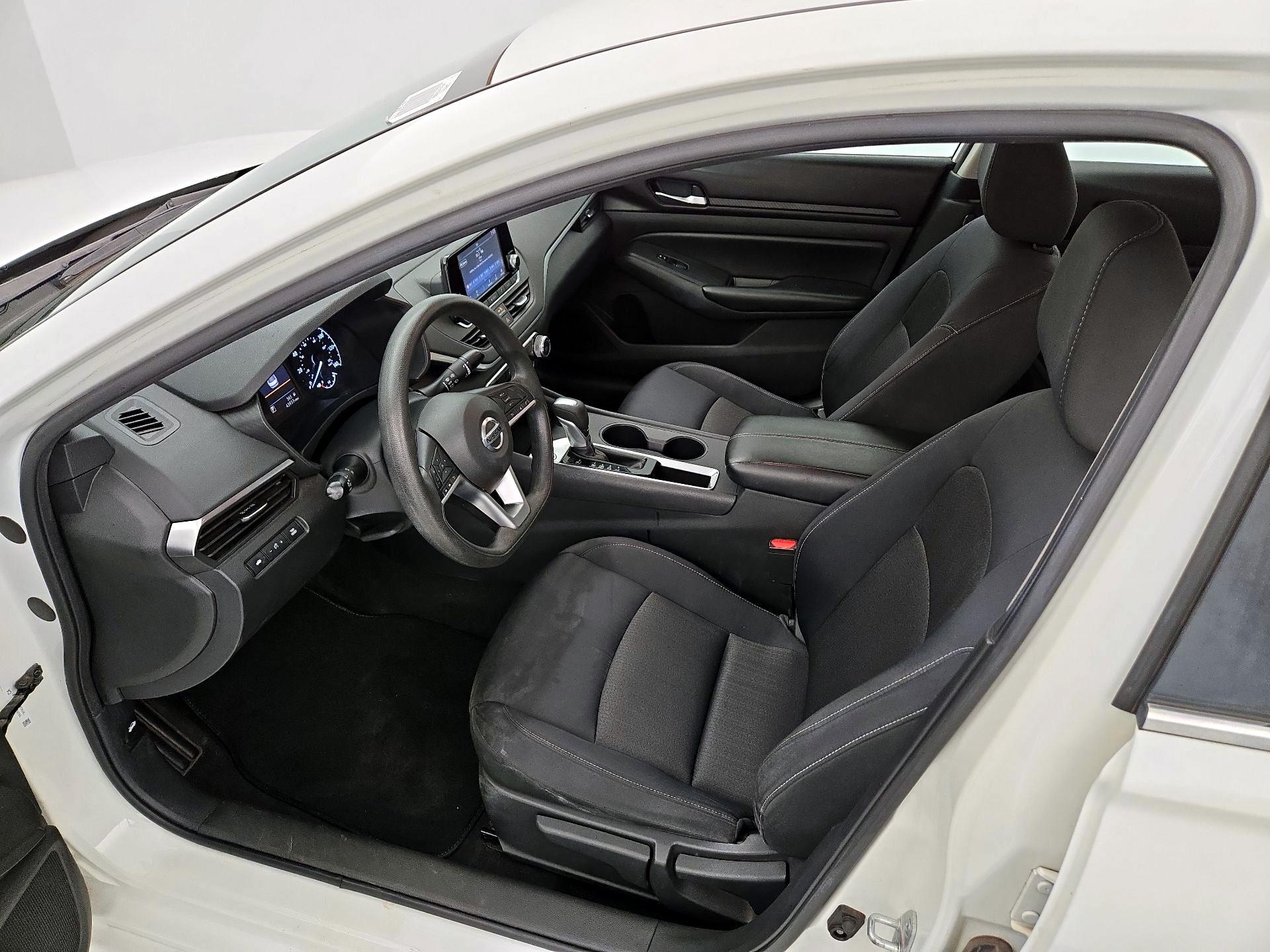 Thumbnail: 2021 Nissan Altima - 11