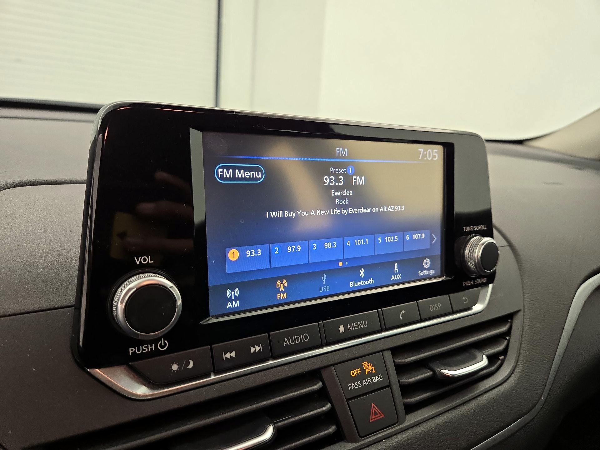 Thumbnail: 2021 Nissan Altima - 15