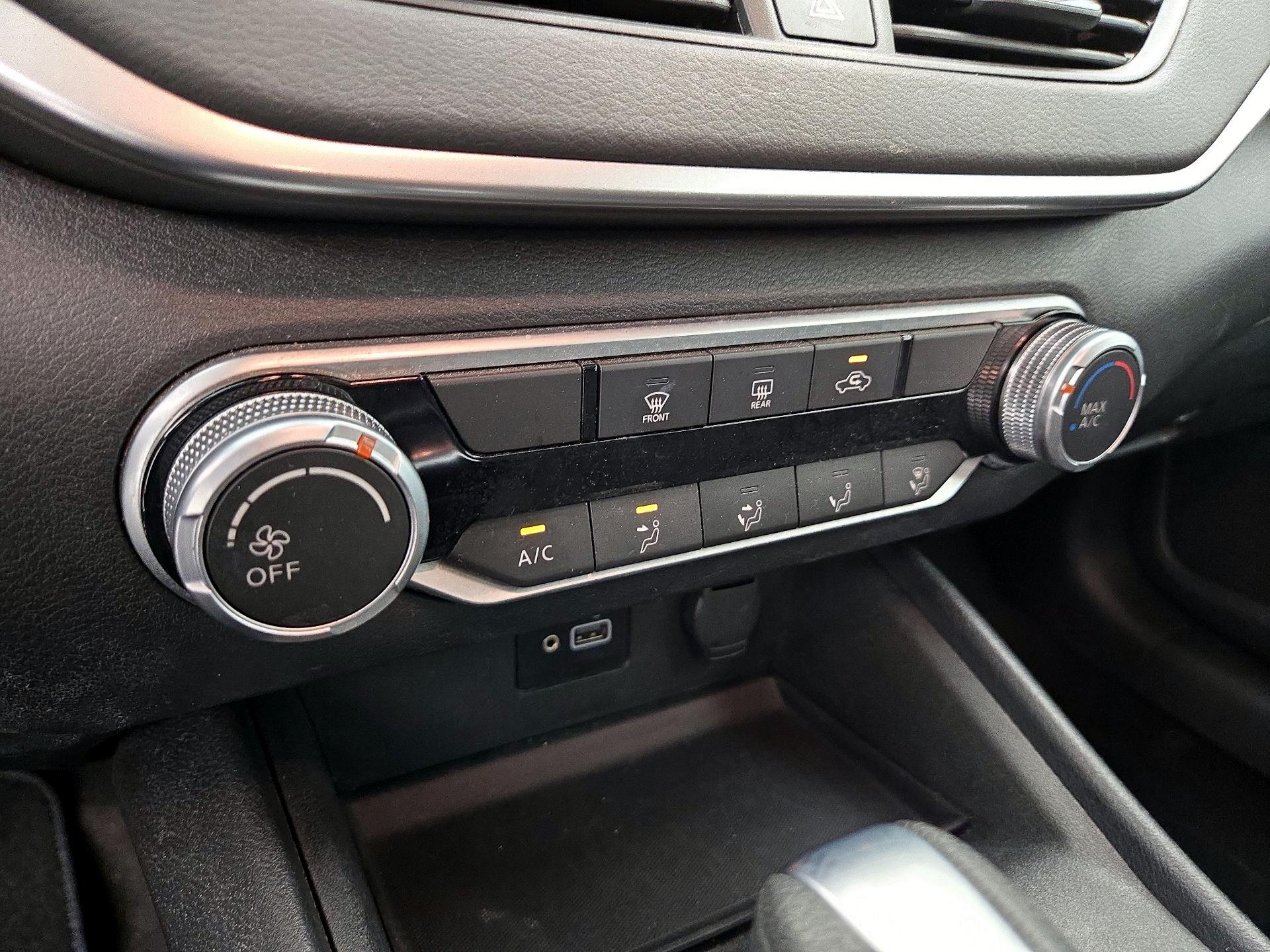 Thumbnail: 2021 Nissan Altima - 16