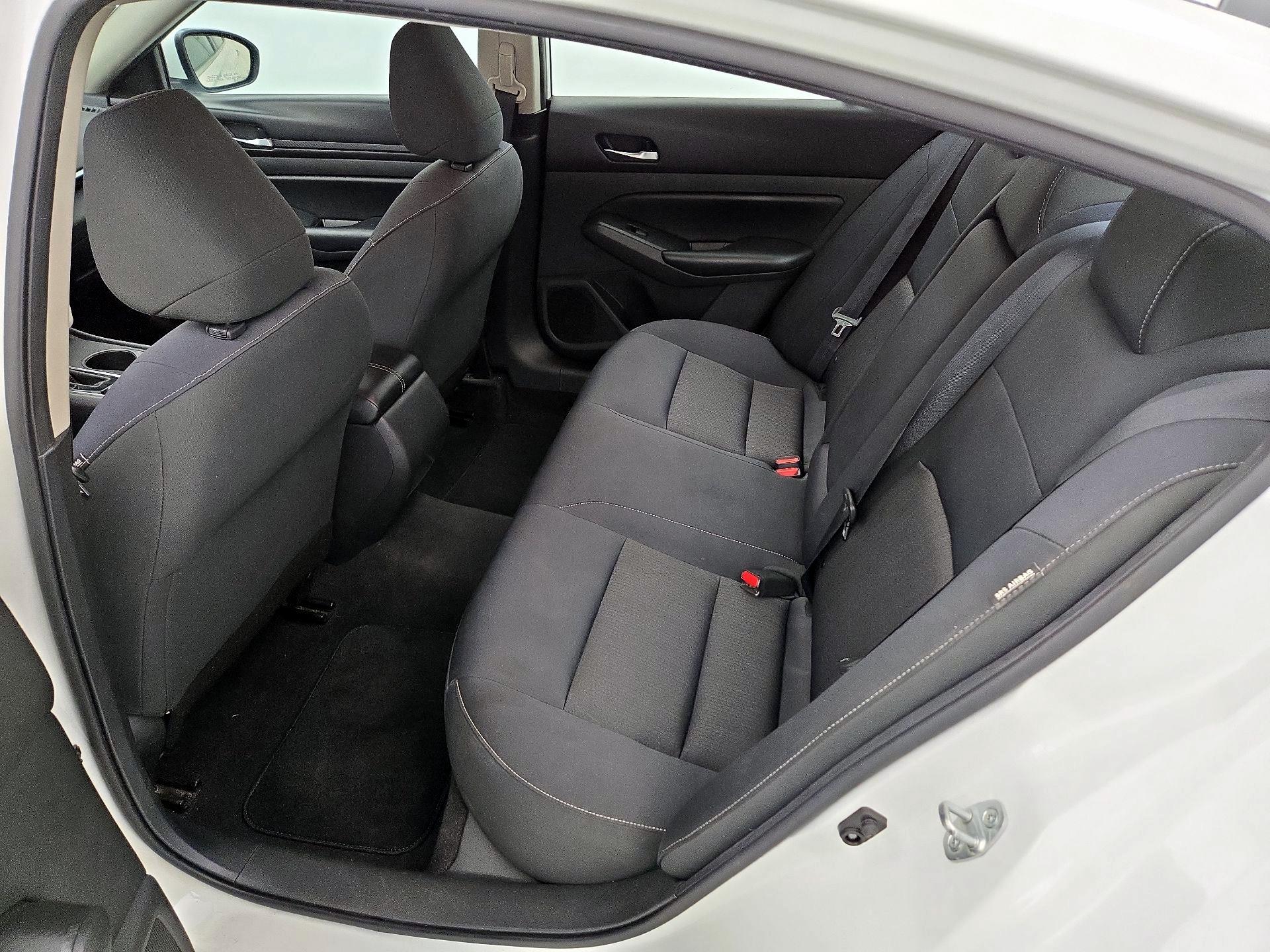 Thumbnail: 2021 Nissan Altima - 19