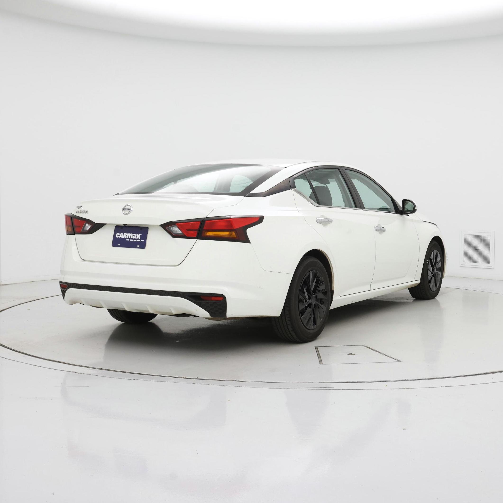 Thumbnail: 2021 Nissan Altima - 8