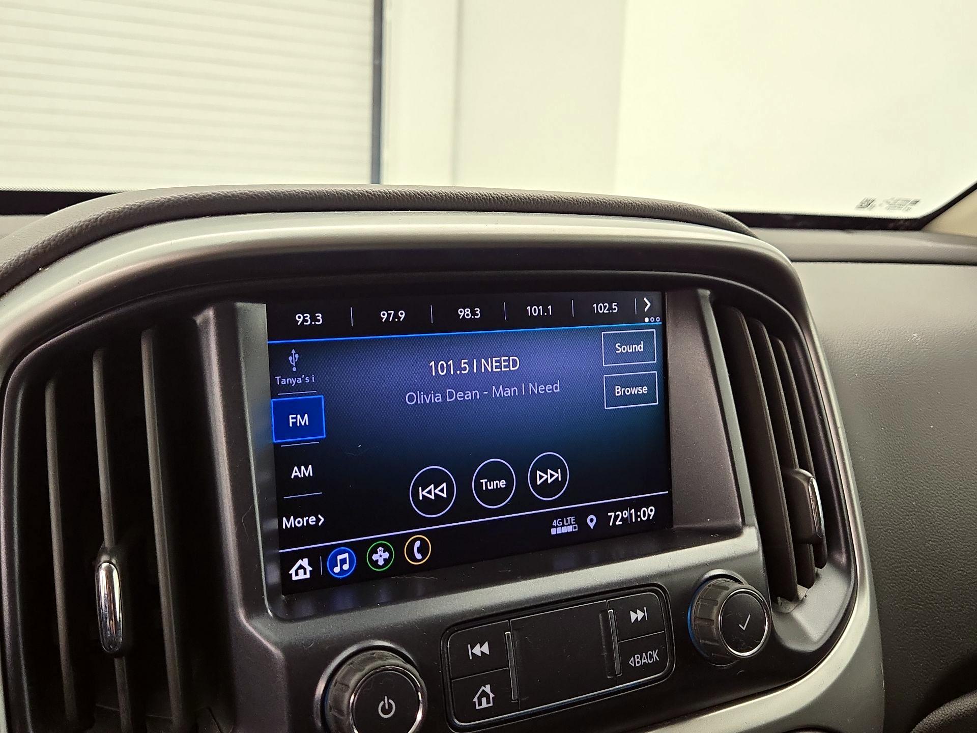 Thumbnail: 2021 Chevrolet Colorado - 15