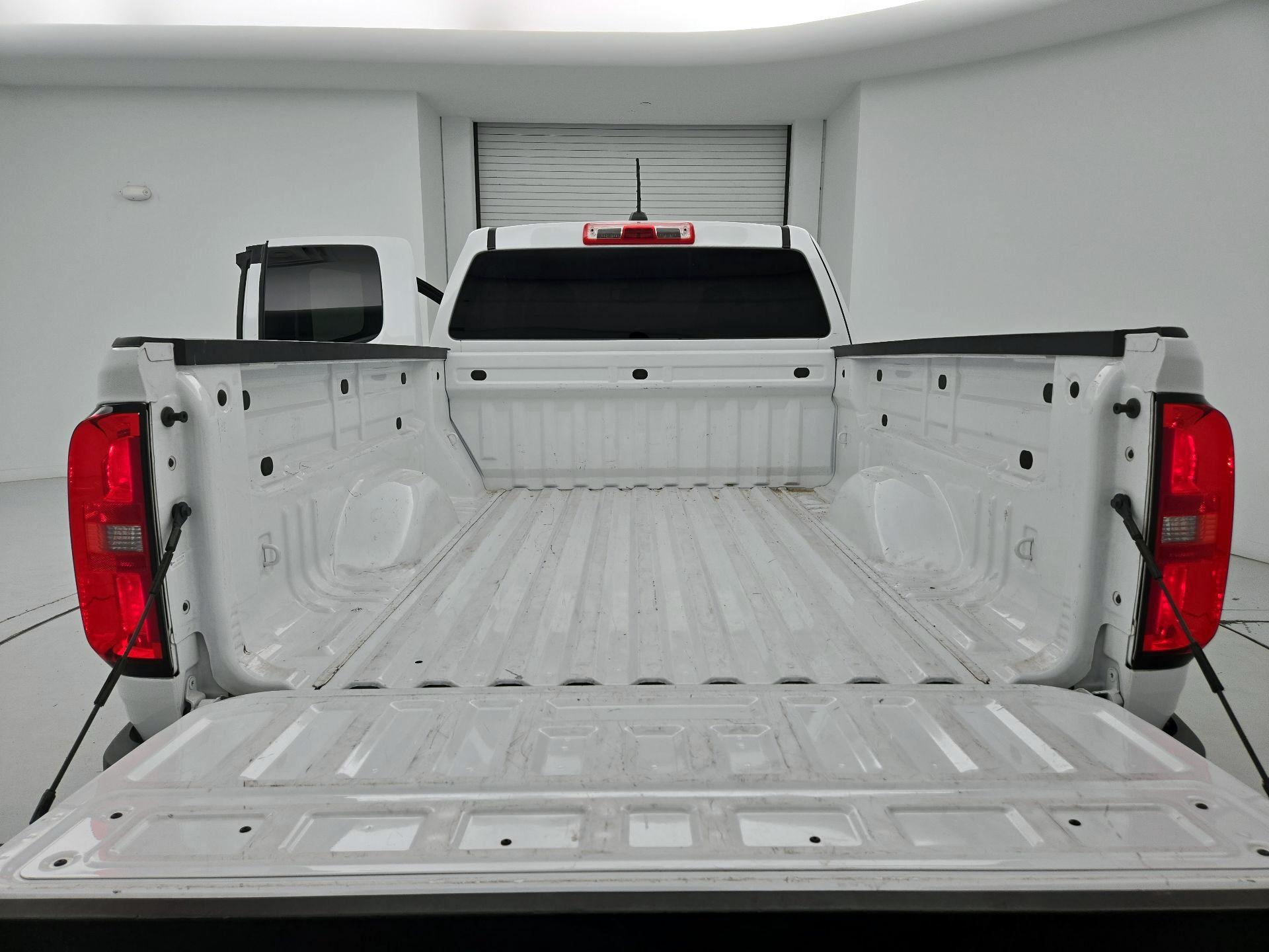 Thumbnail: 2021 Chevrolet Colorado - 20