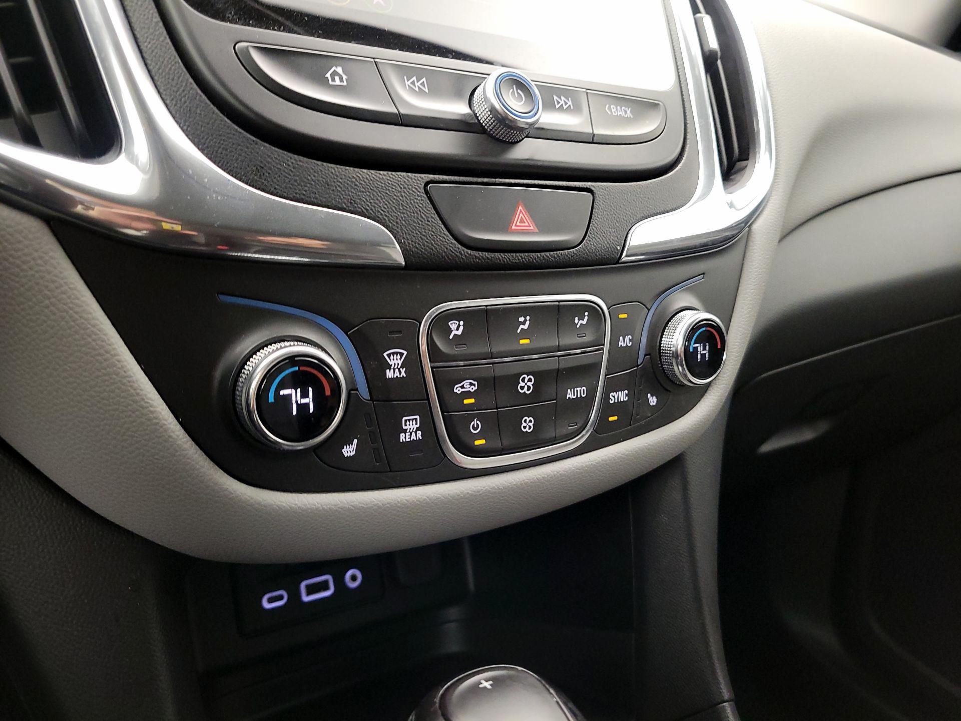 Thumbnail: 2020 Chevrolet Equinox - 17