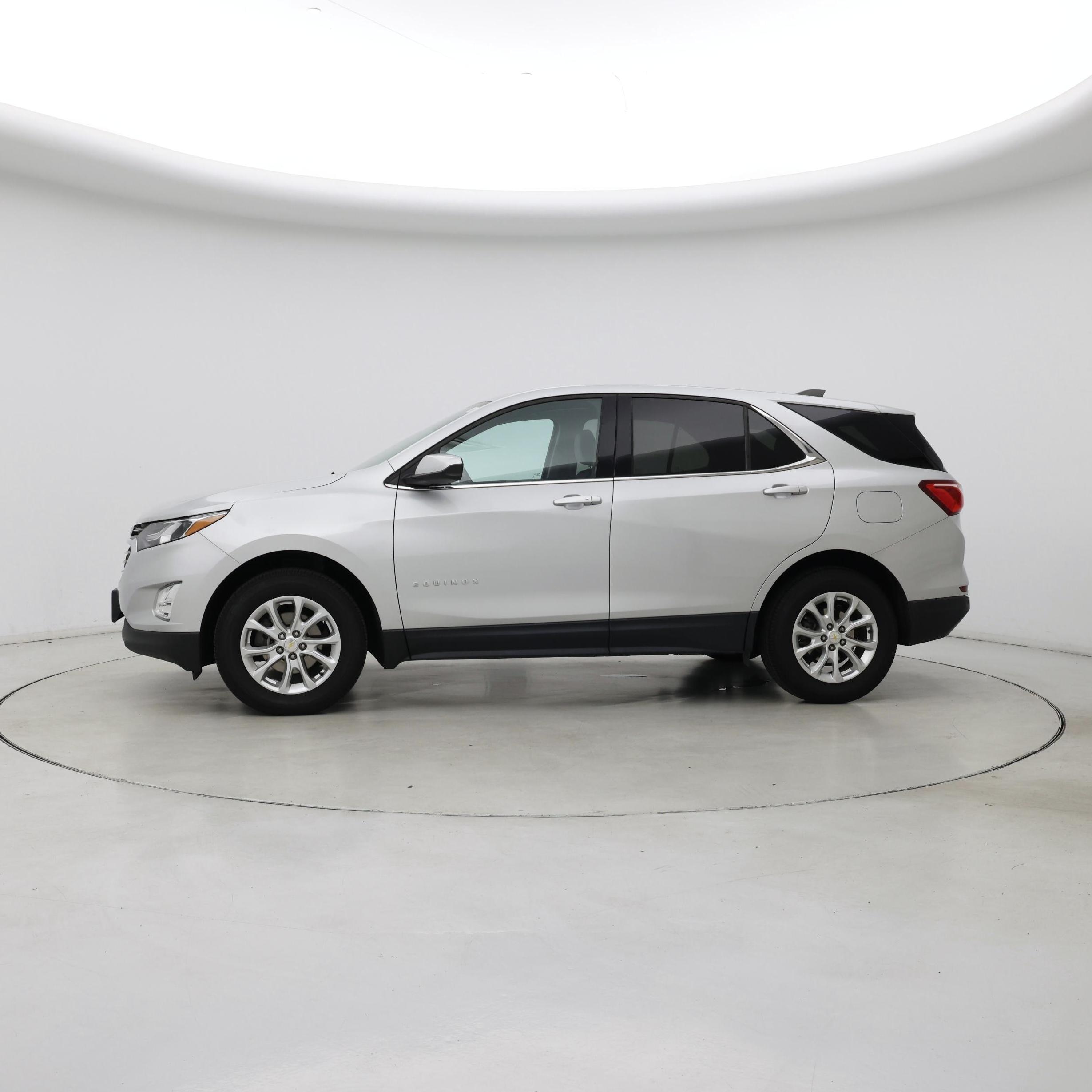 Thumbnail: 2020 Chevrolet Equinox - 3
