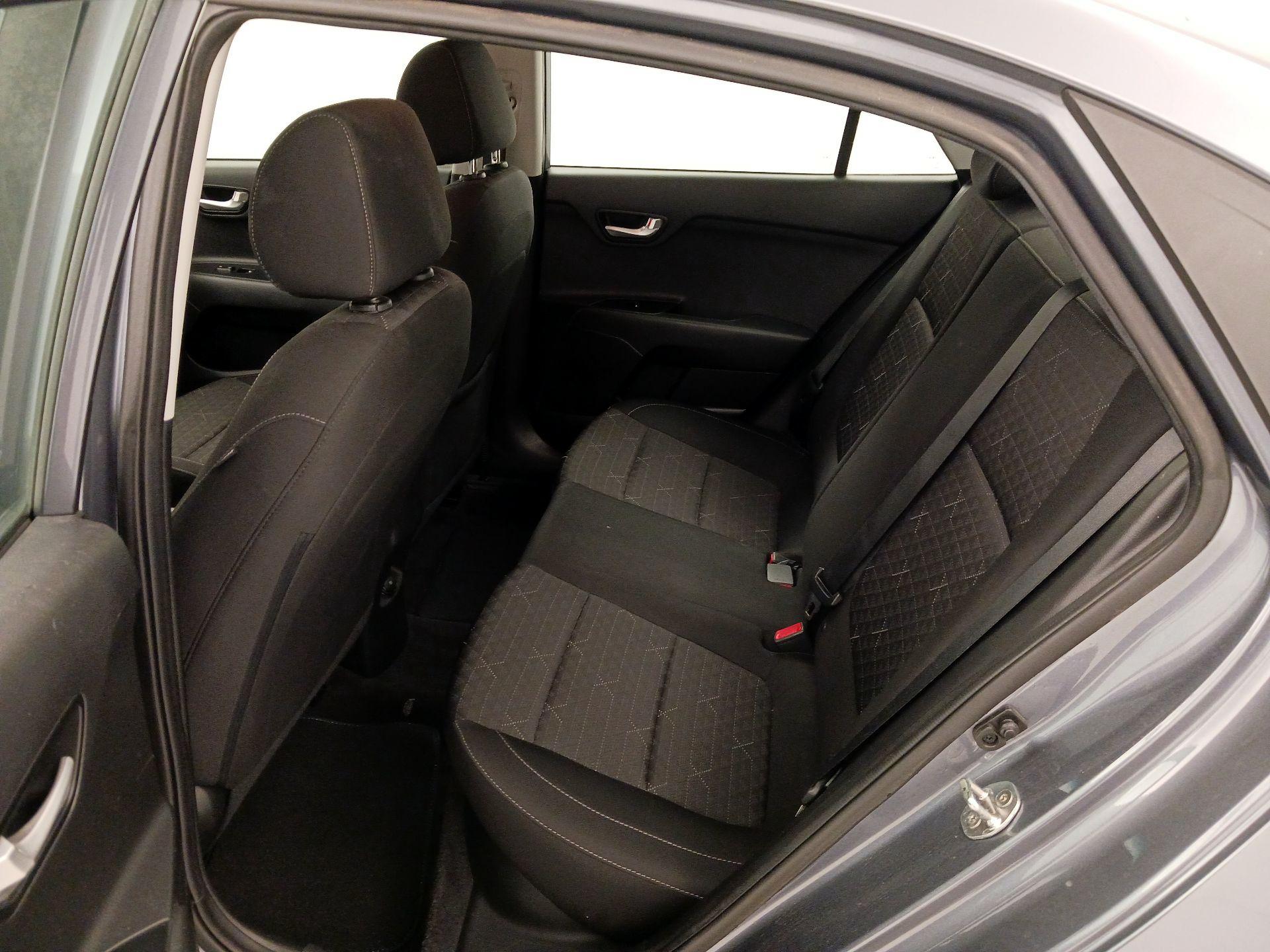 Thumbnail: 2020 Kia Rio - 19