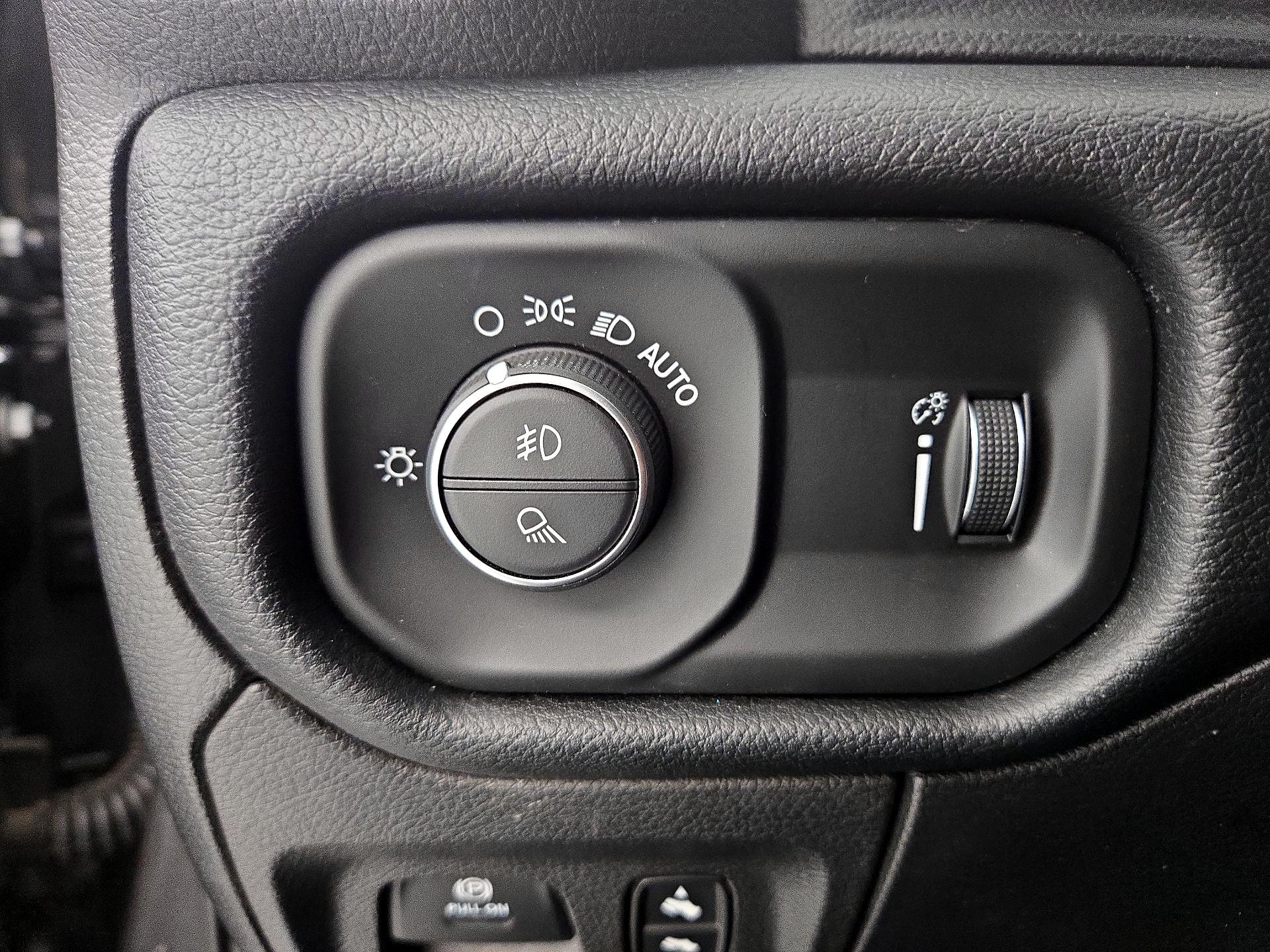 Thumbnail: 2021 RAM 1500 - 13