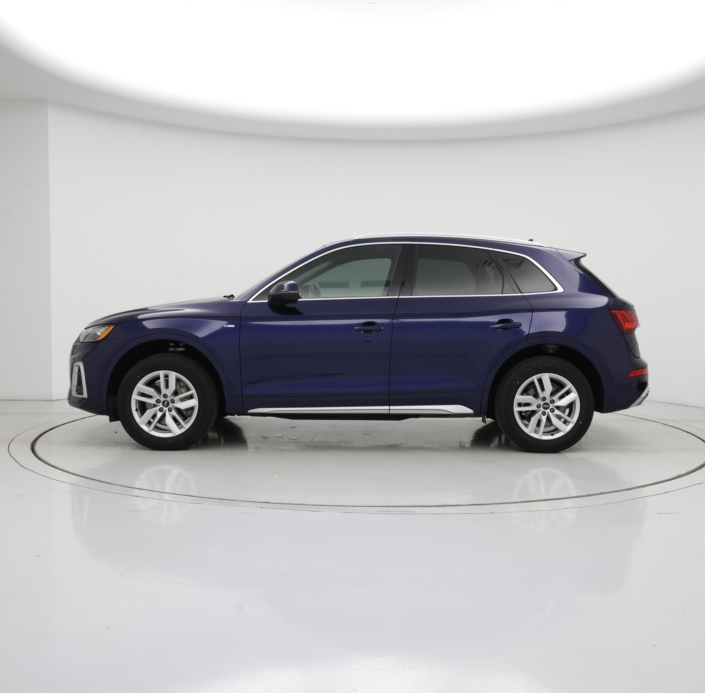 Thumbnail: 2022 Audi Q5 - 3