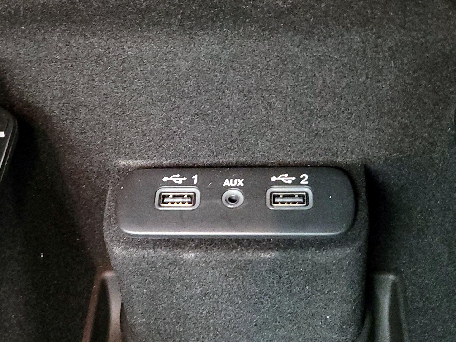 Thumbnail: 2021 Chrysler 300 - 18