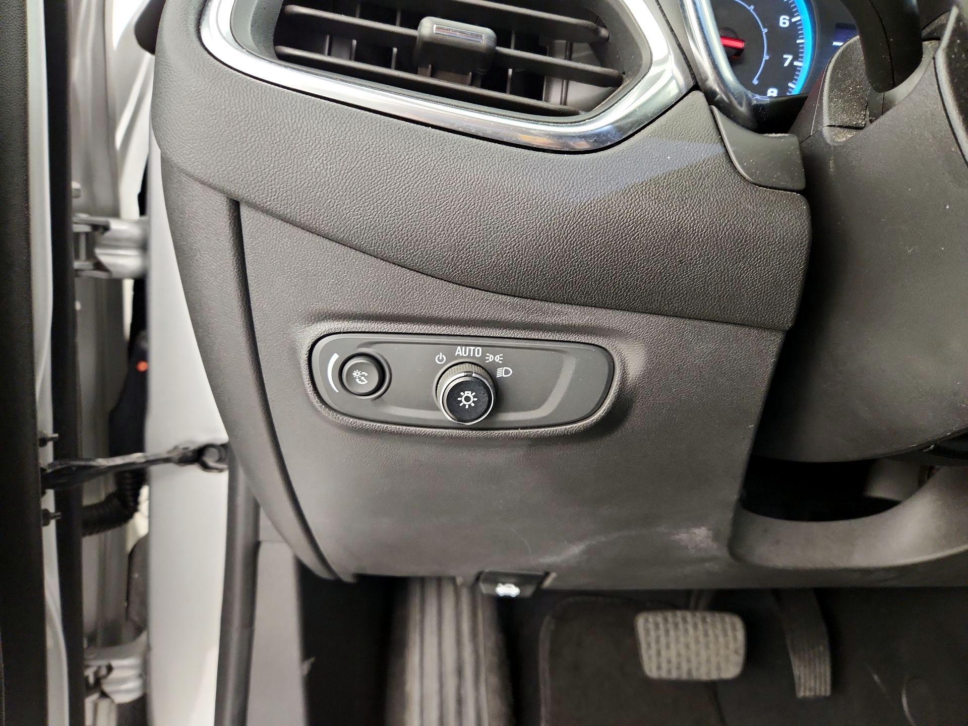 Thumbnail: 2021 Chevrolet Equinox - 13