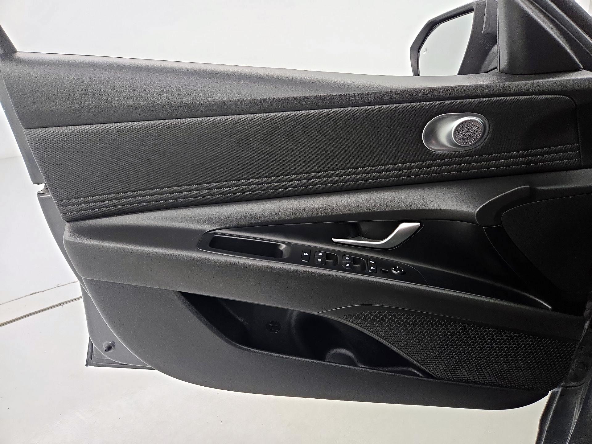 Thumbnail: 2024 Hyundai Elantra - 12