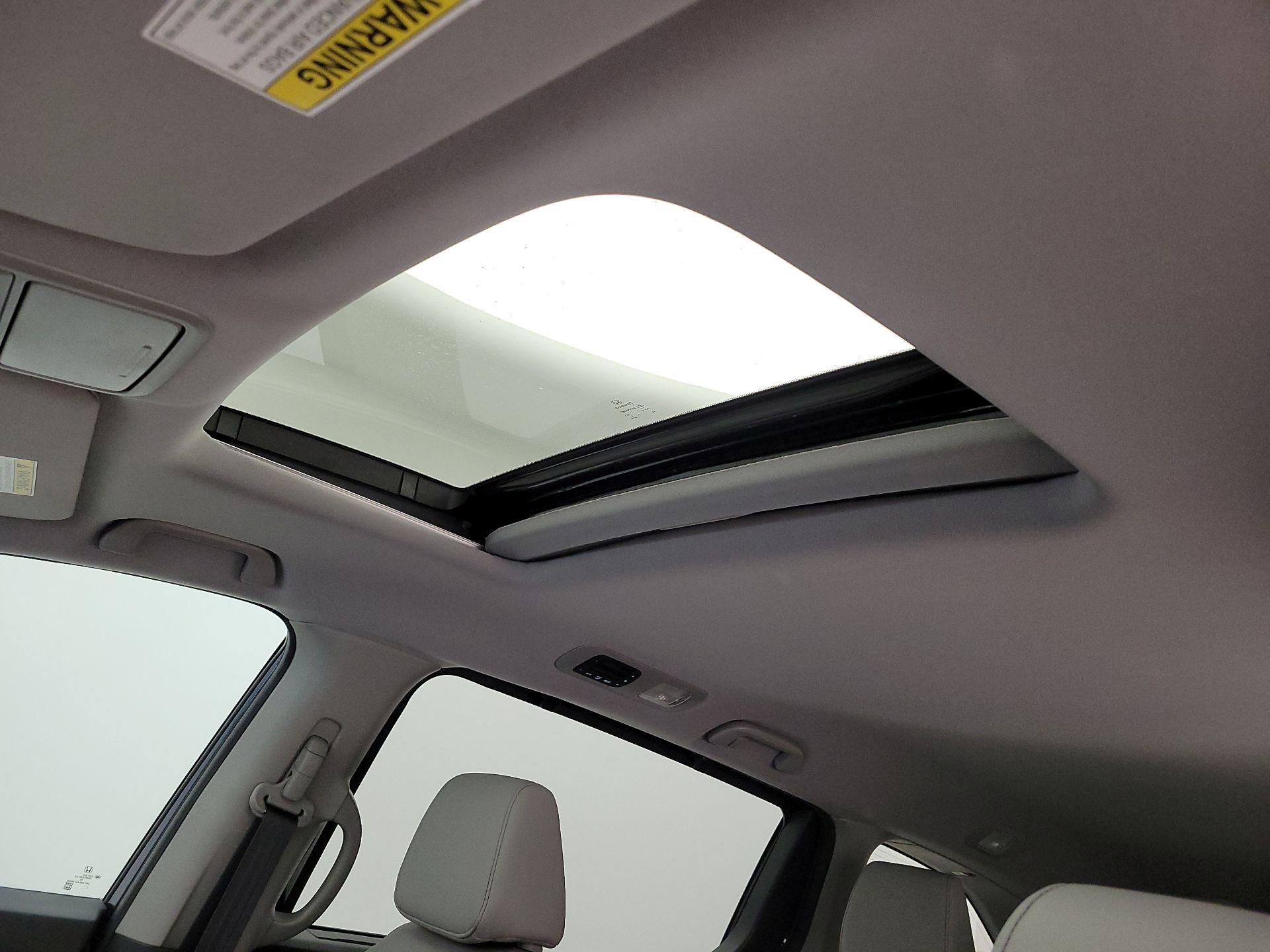 Thumbnail: 2021 Honda Odyssey - 19