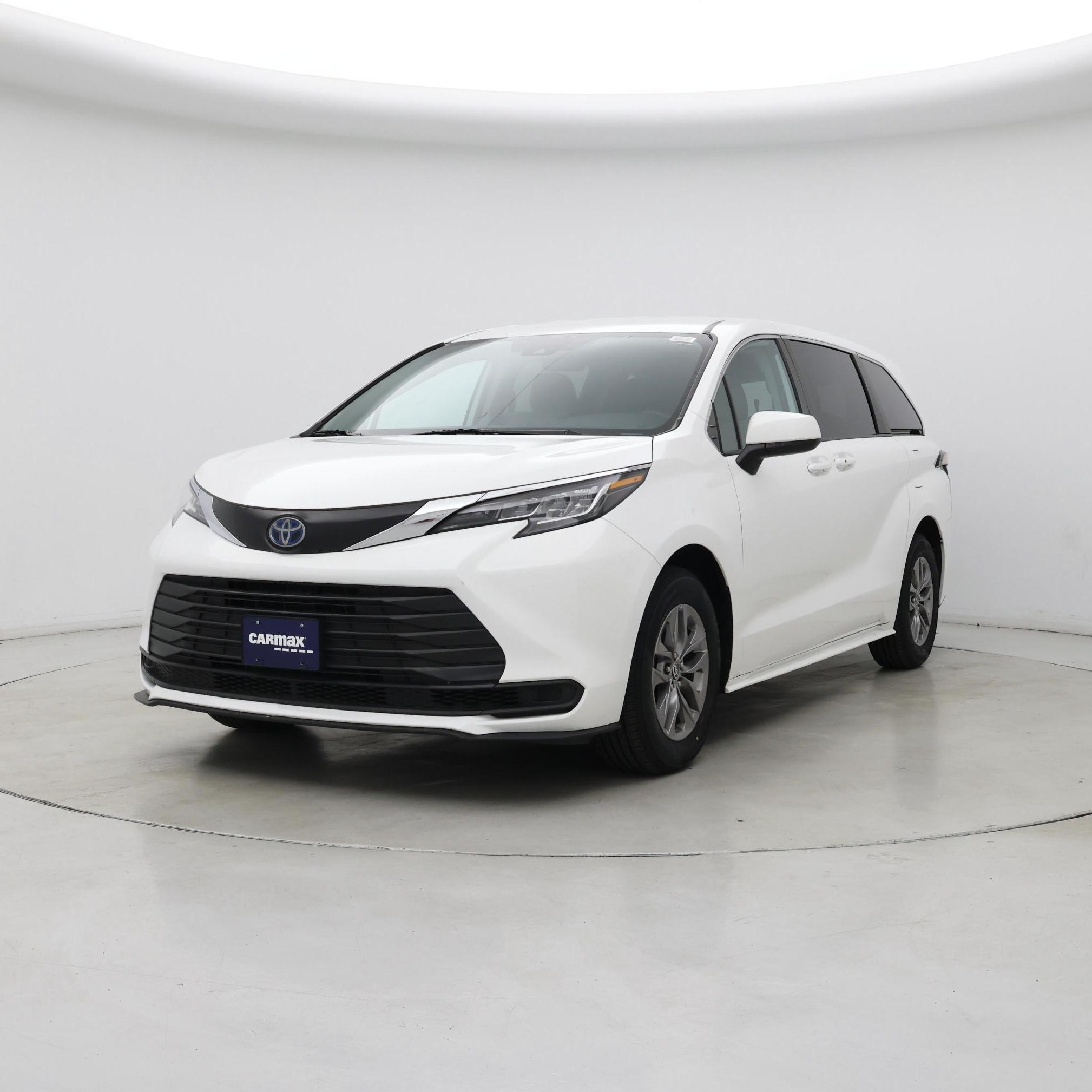 Thumbnail: 2023 Toyota Sienna - 4